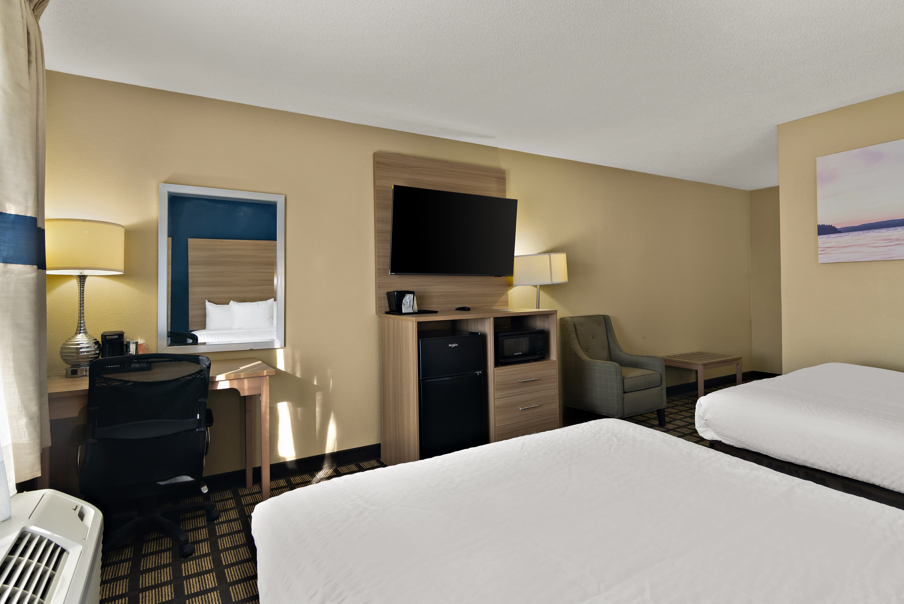 Clarion Pointe Bloomington - Normal near I-55 and University — 6