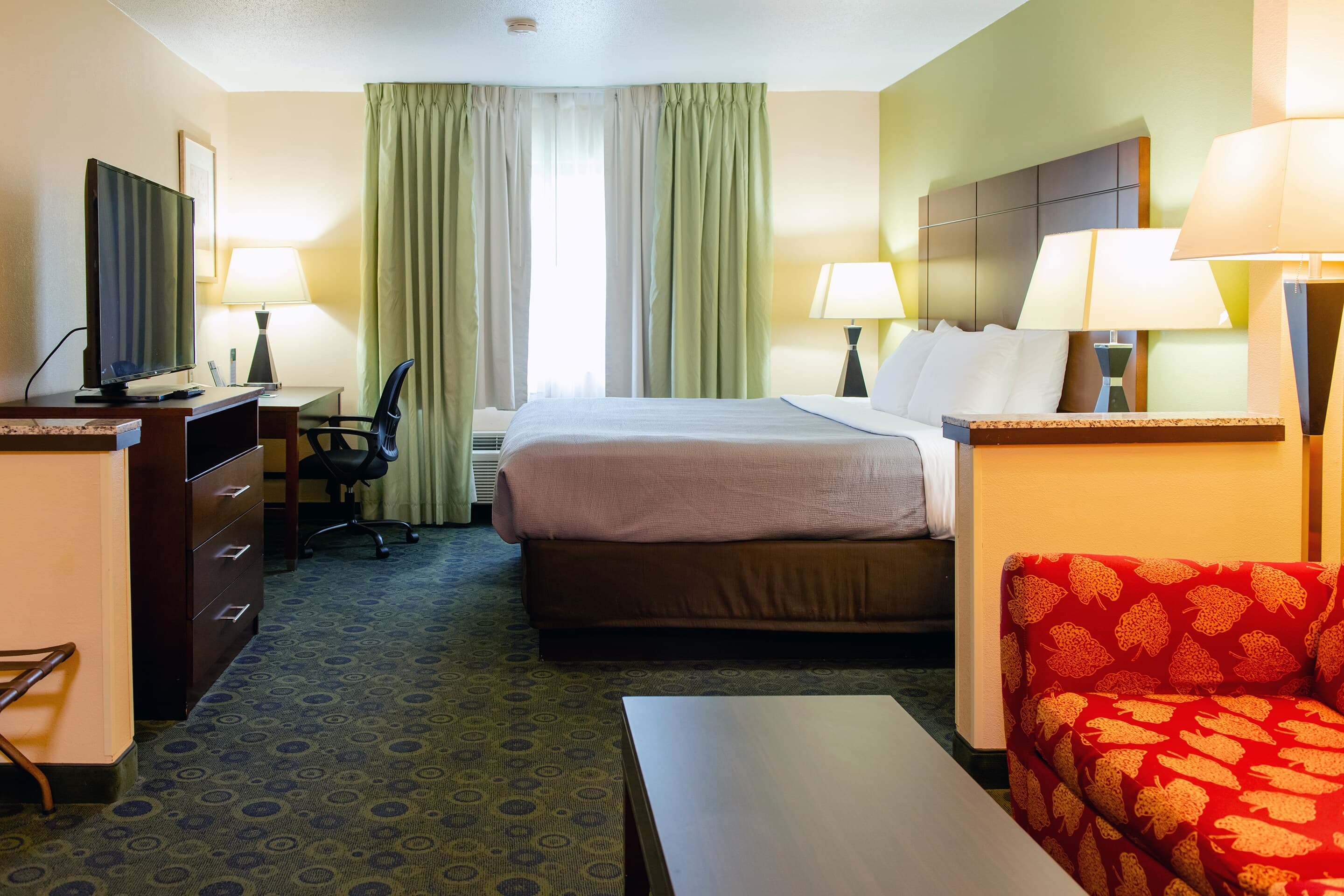 Quality Inn & Suites Bloomington I-55 and I-74 — 23