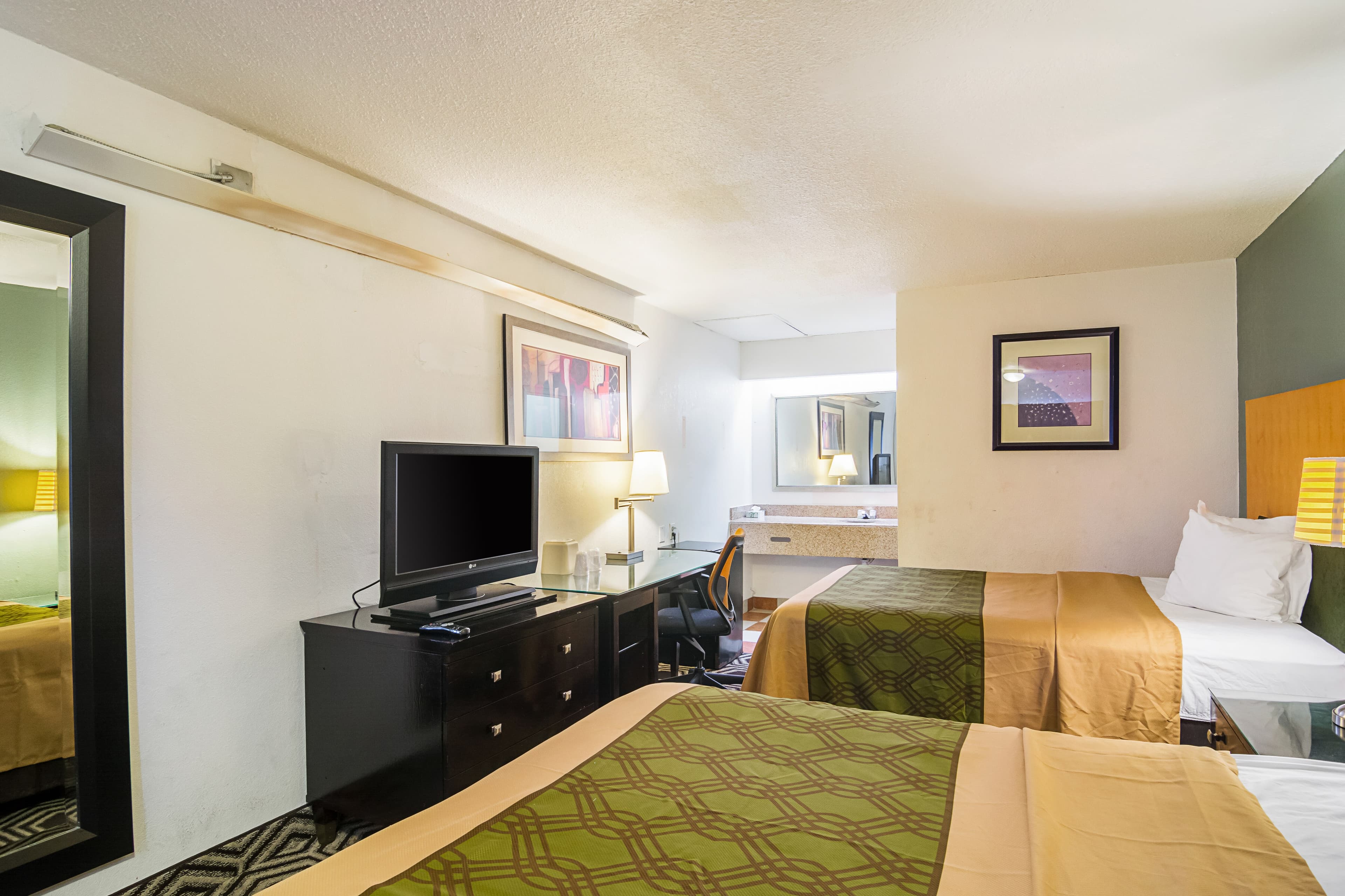 Econo Lodge South Holland - Chicago Southland — 13