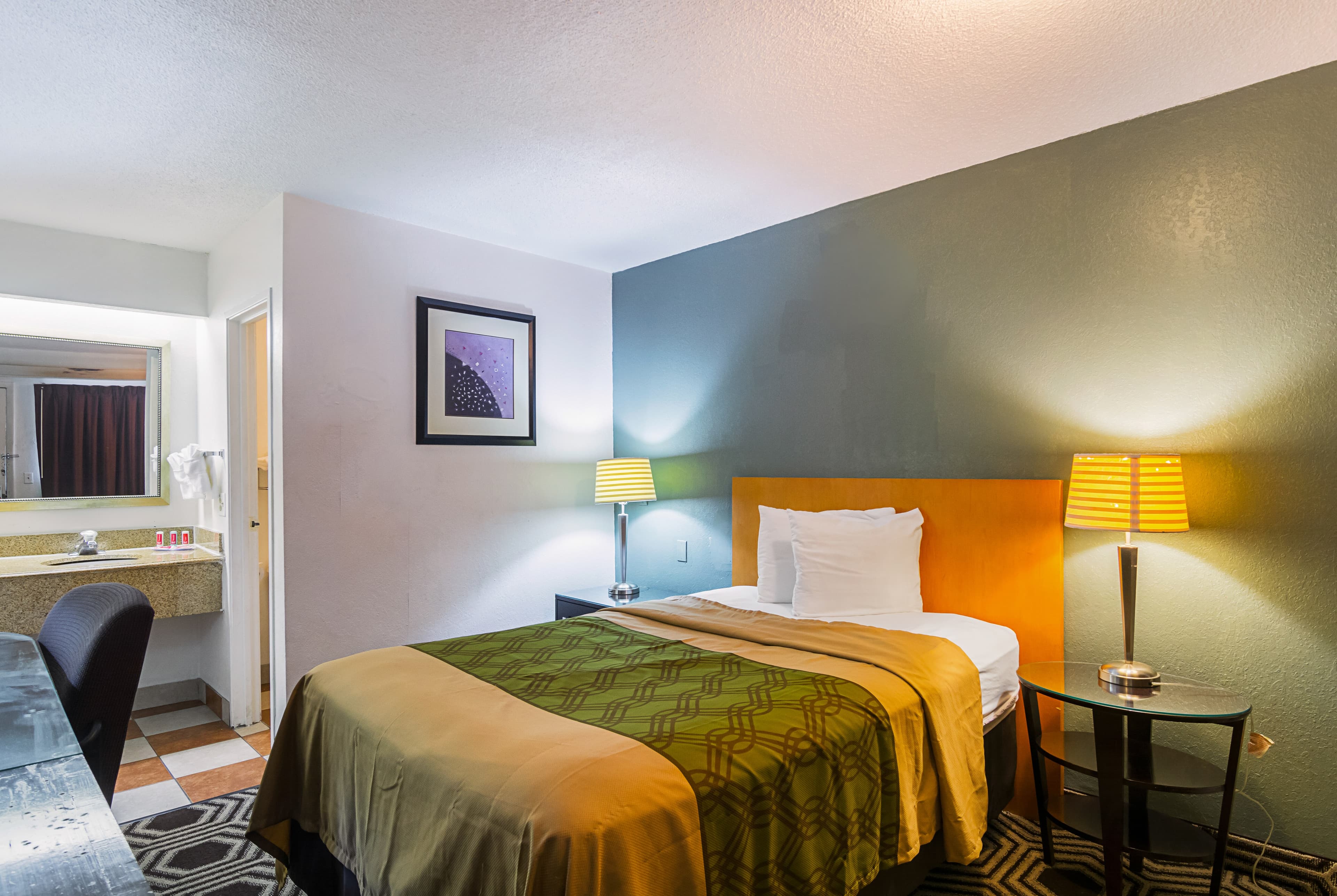 Econo Lodge South Holland - Chicago Southland — 7