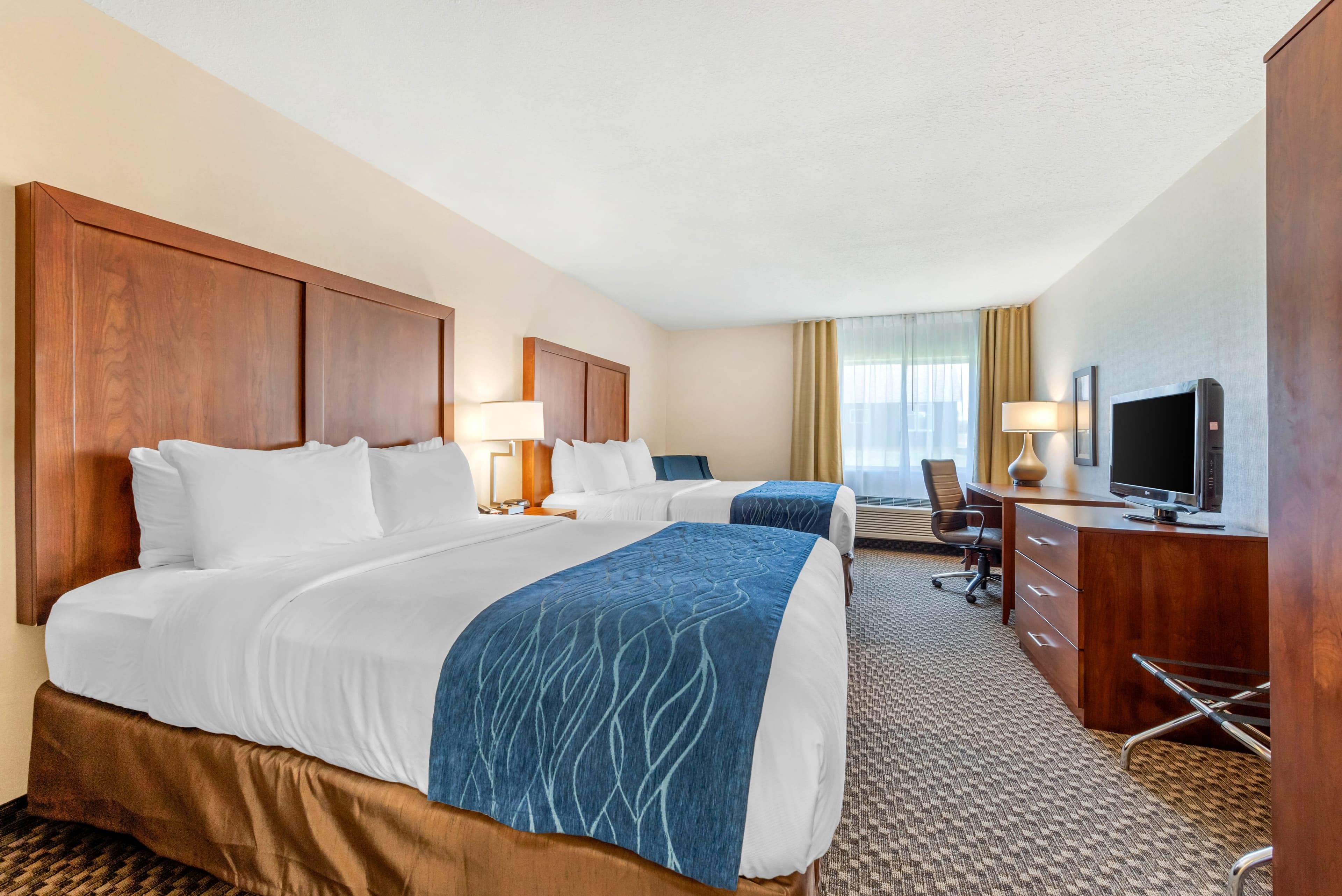 Comfort Inn & Suites near Route 66 — 26