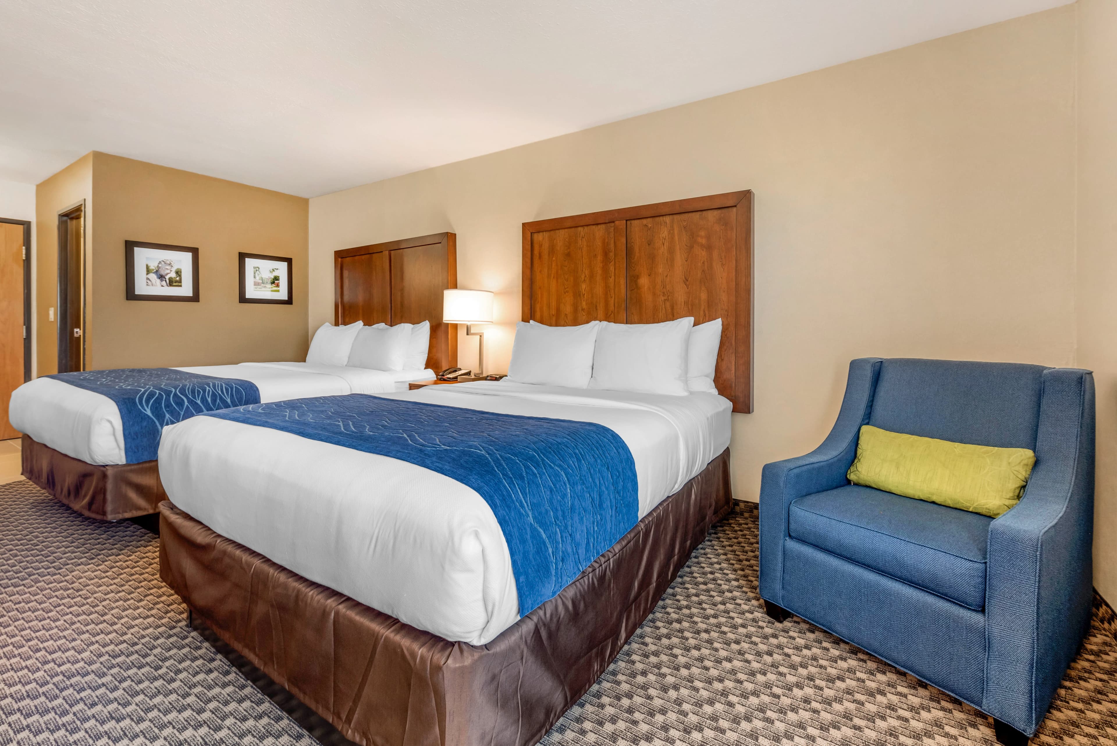Comfort Inn & Suites near Route 66 — 28