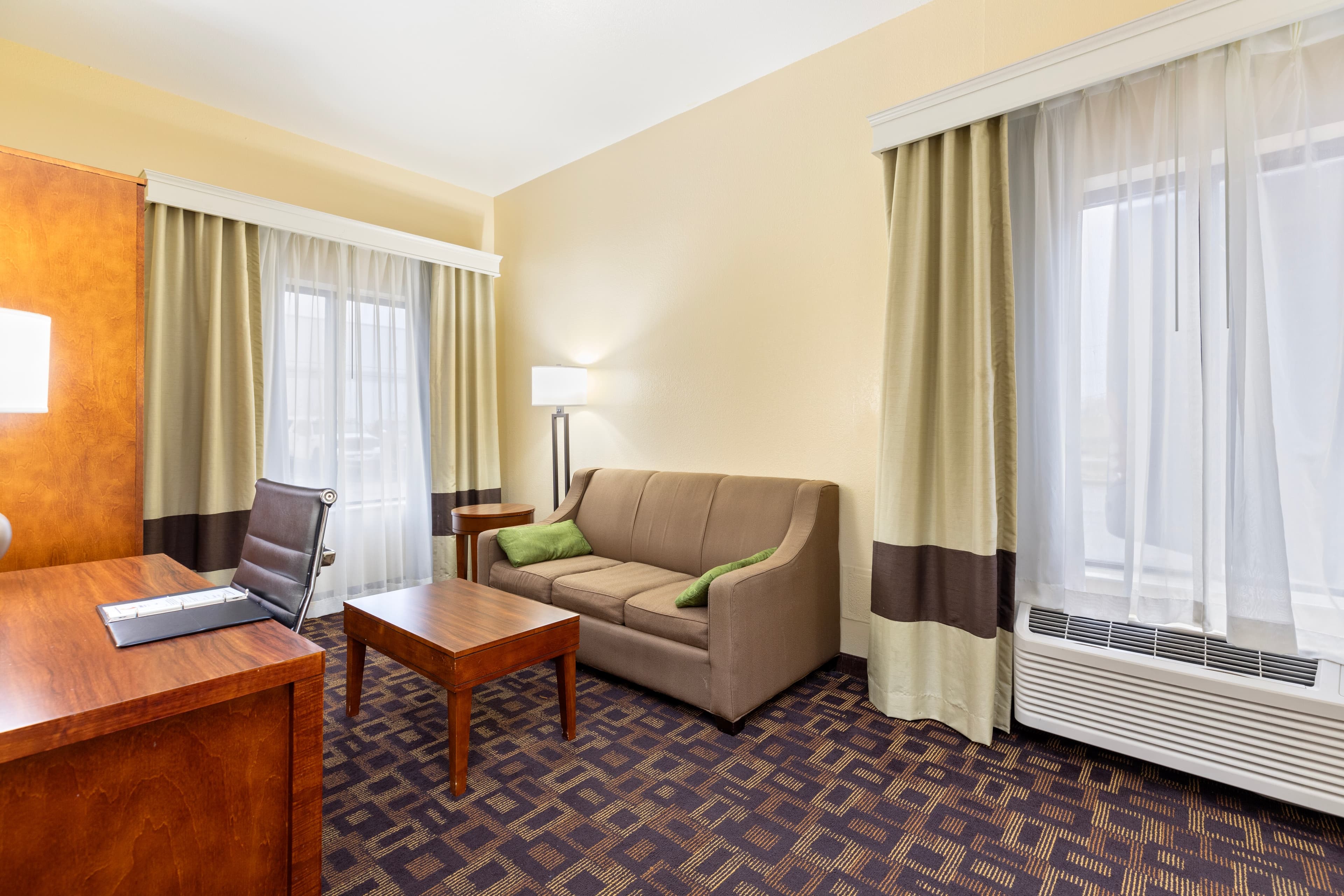 Comfort Inn & Suites North Aurora - Naperville — 30