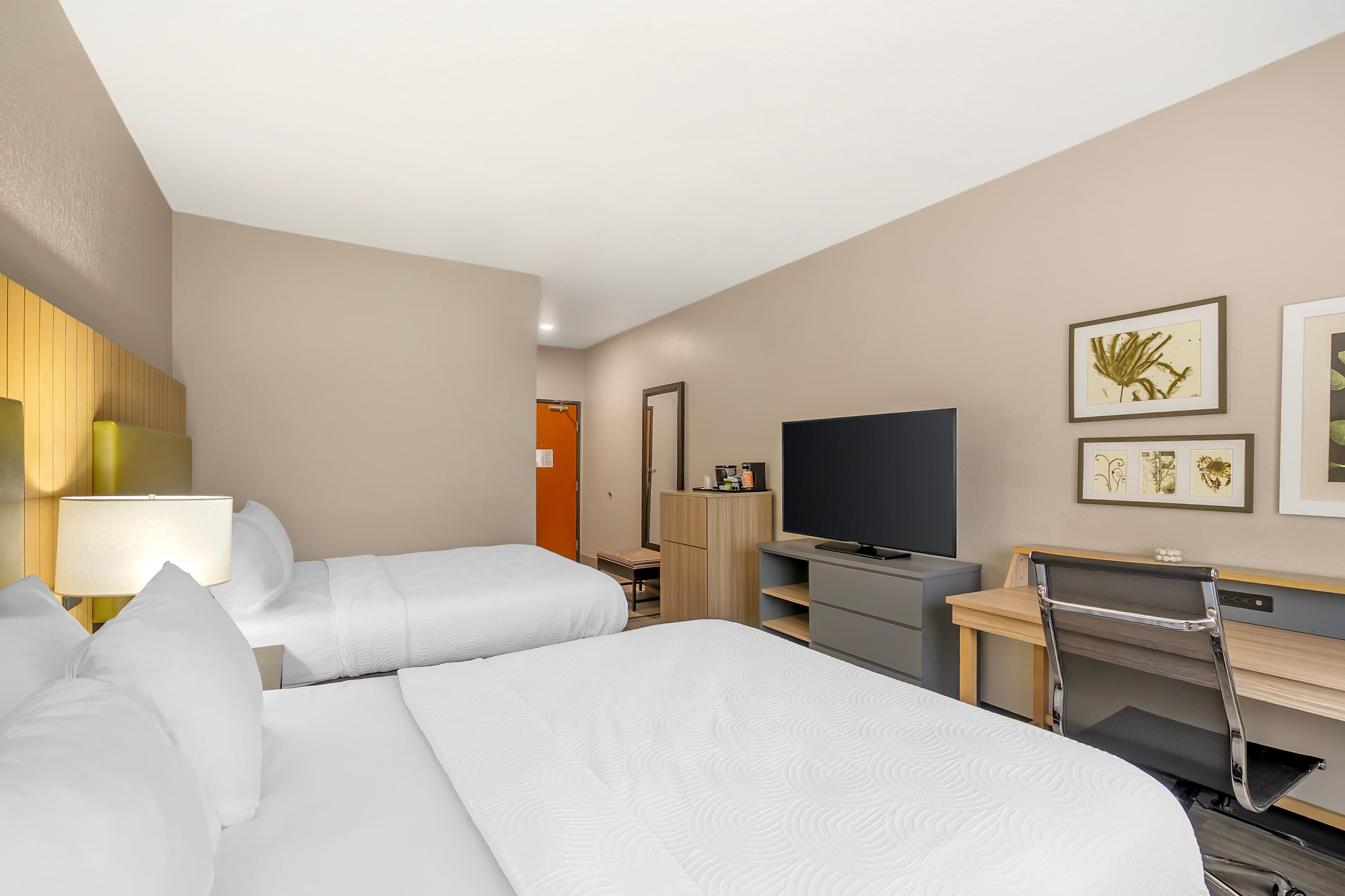 Country Inn & Suites by Radisson, Fairview Heights, IL — 16