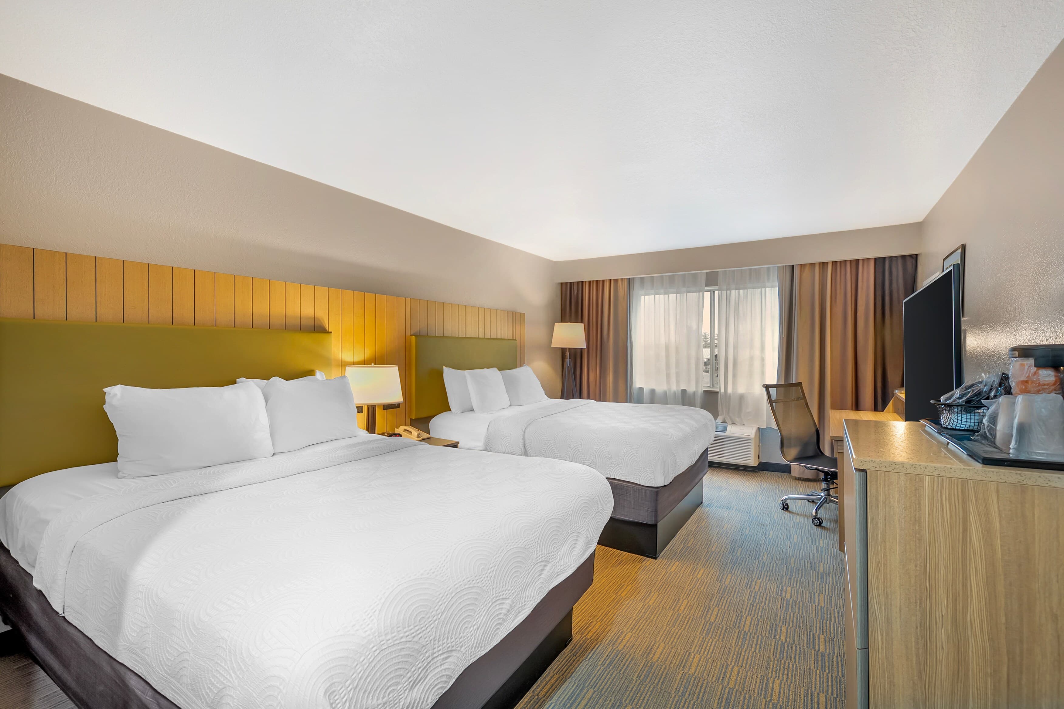 Country Inn & Suites by Radisson, Fairview Heights, IL — 10
