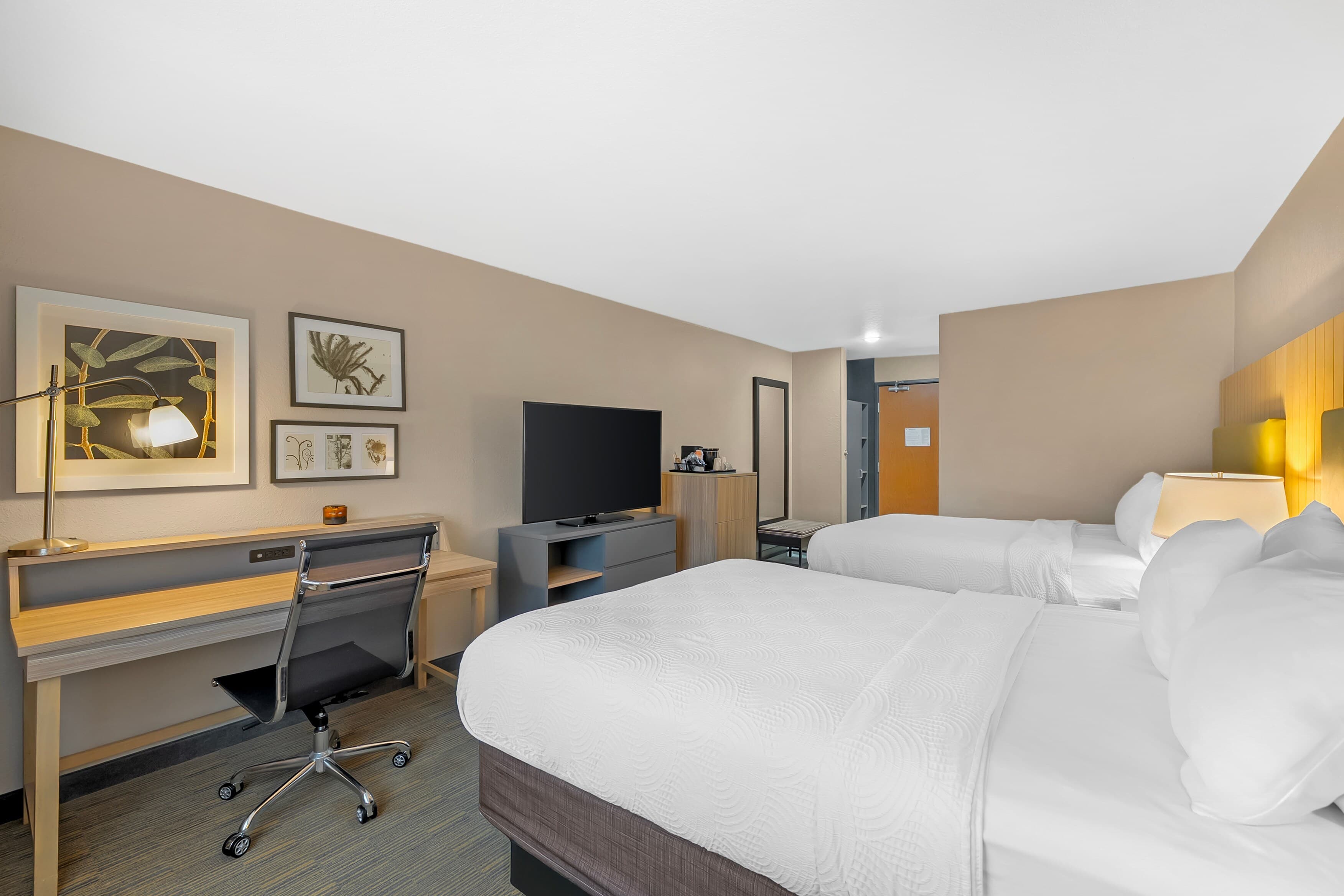 Country Inn & Suites by Radisson, Fairview Heights, IL — 12