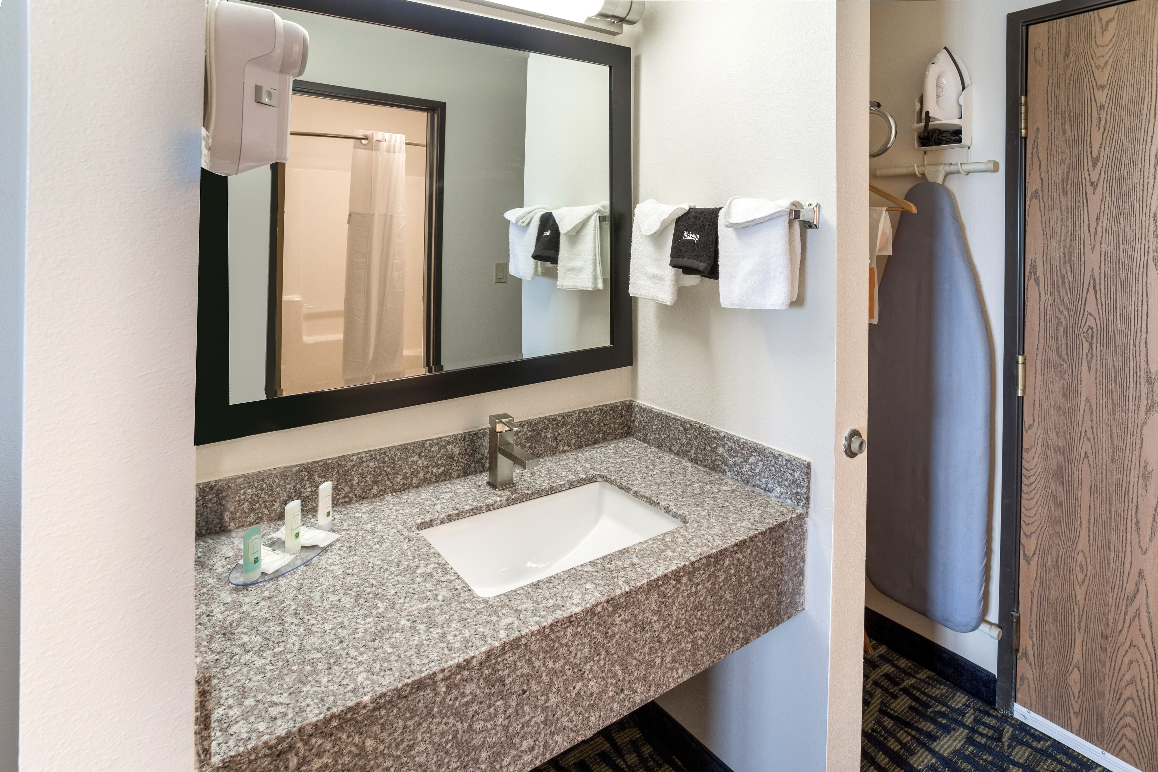 Quality Inn Rochelle — 9
