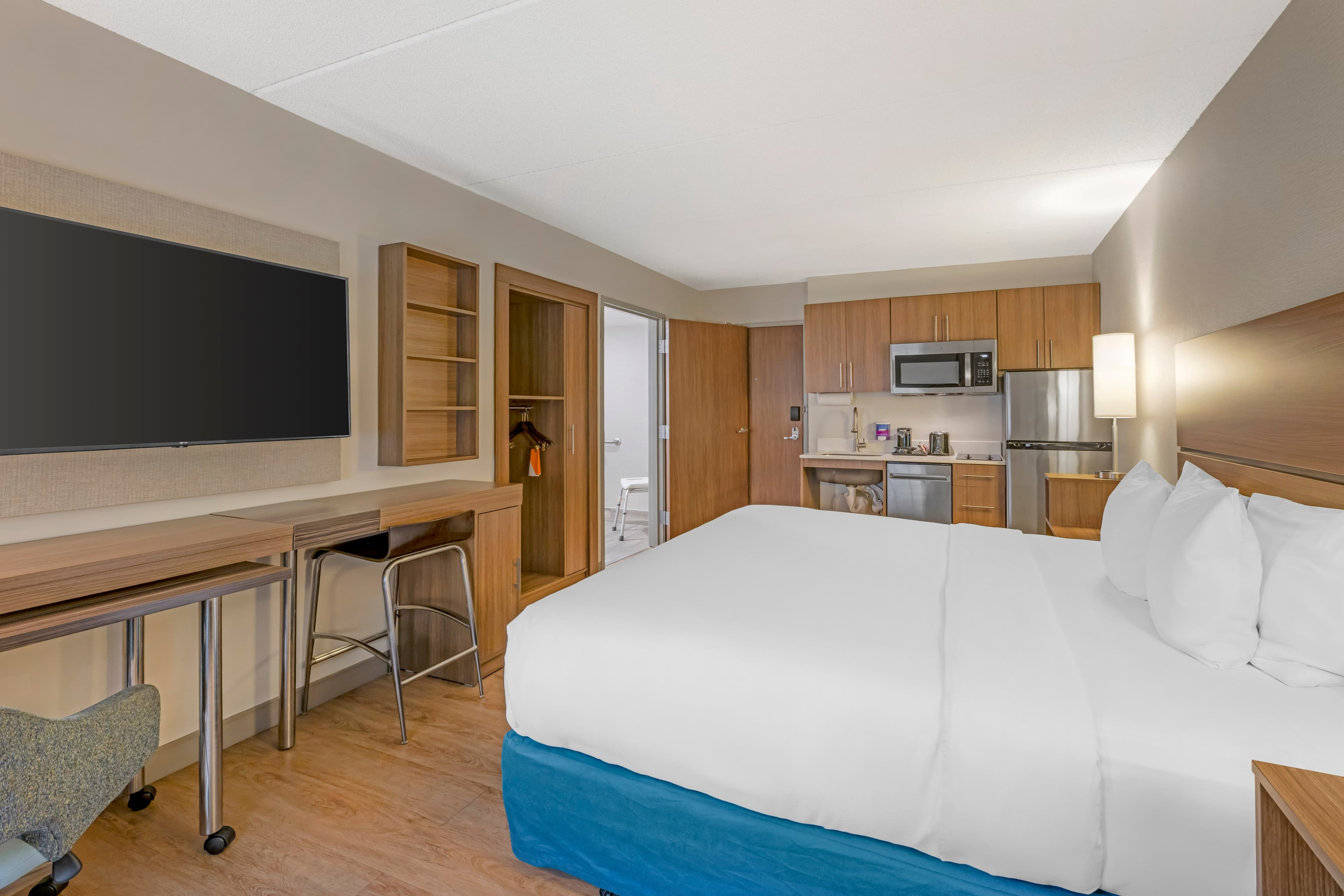 MainStay Suites Oakbrook Terrace - Chicago - Image 4
