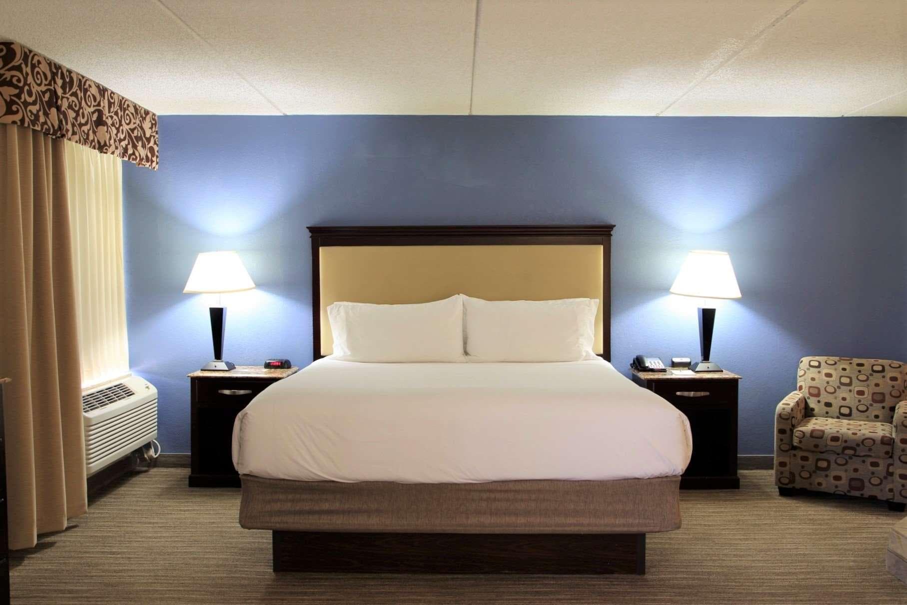 Radisson Hotel Schaumburg — 12