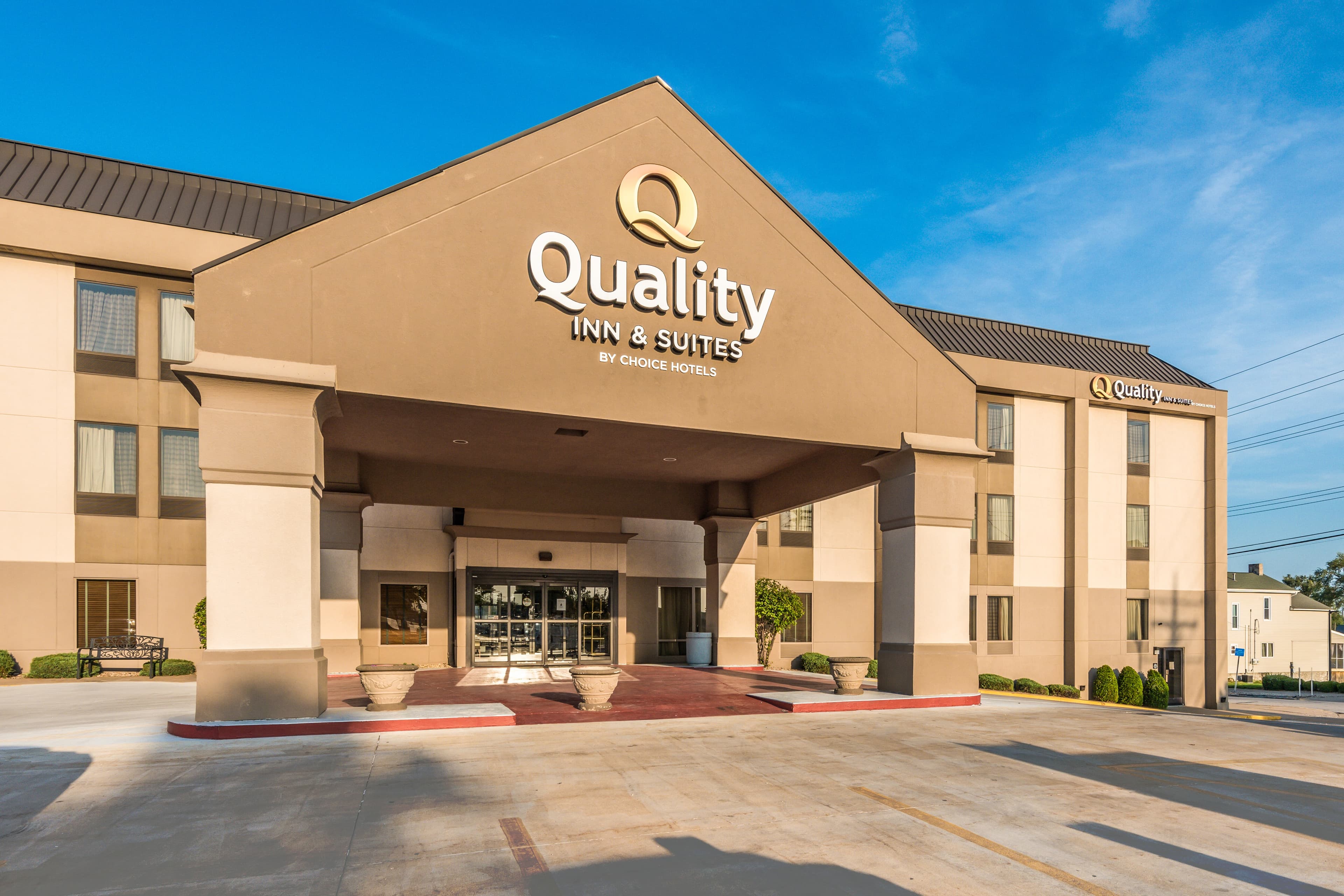 Quality Inn & Suites Quincy - Downtown - Image 1