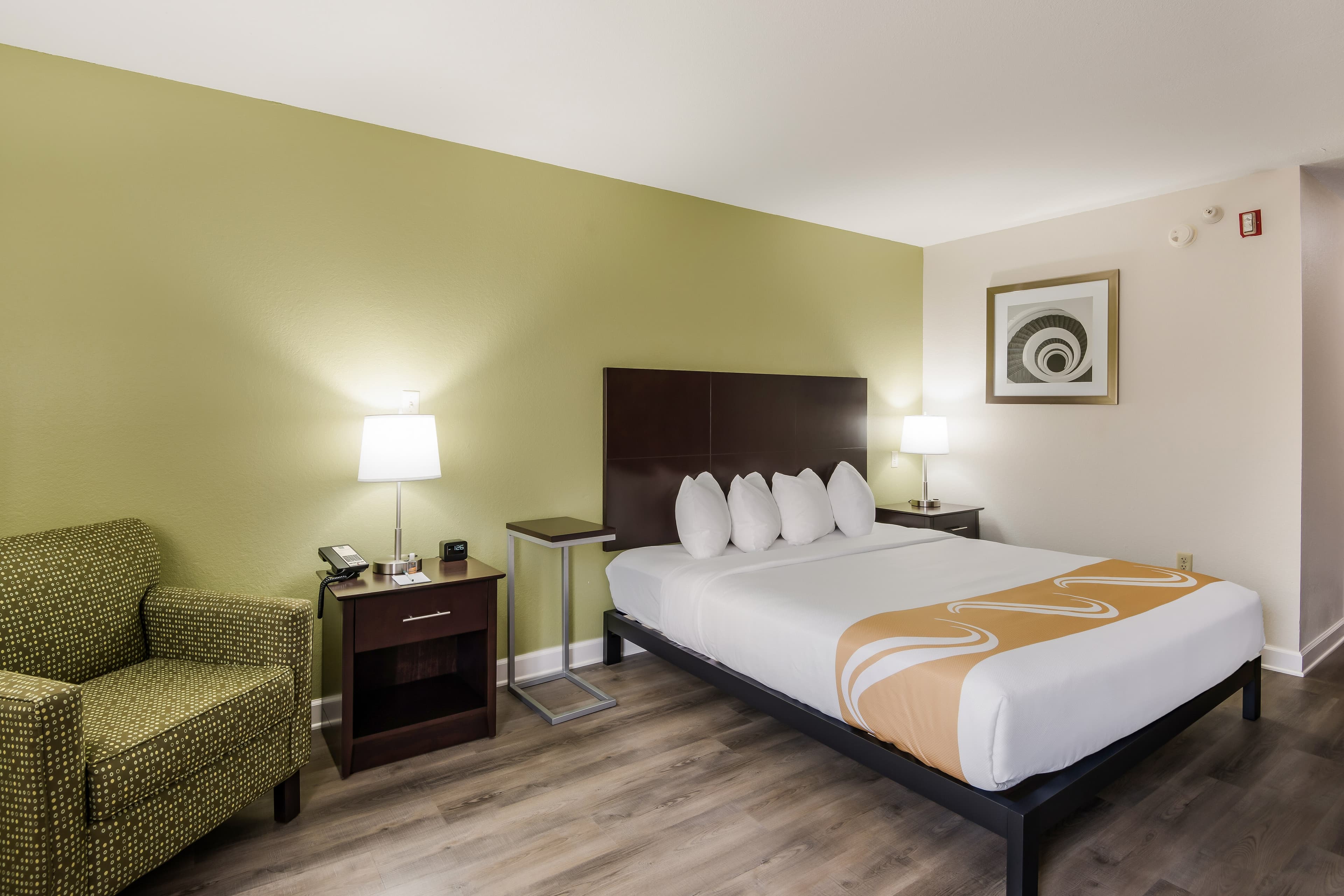 Quality Inn & Suites Quincy - Downtown - Image 2