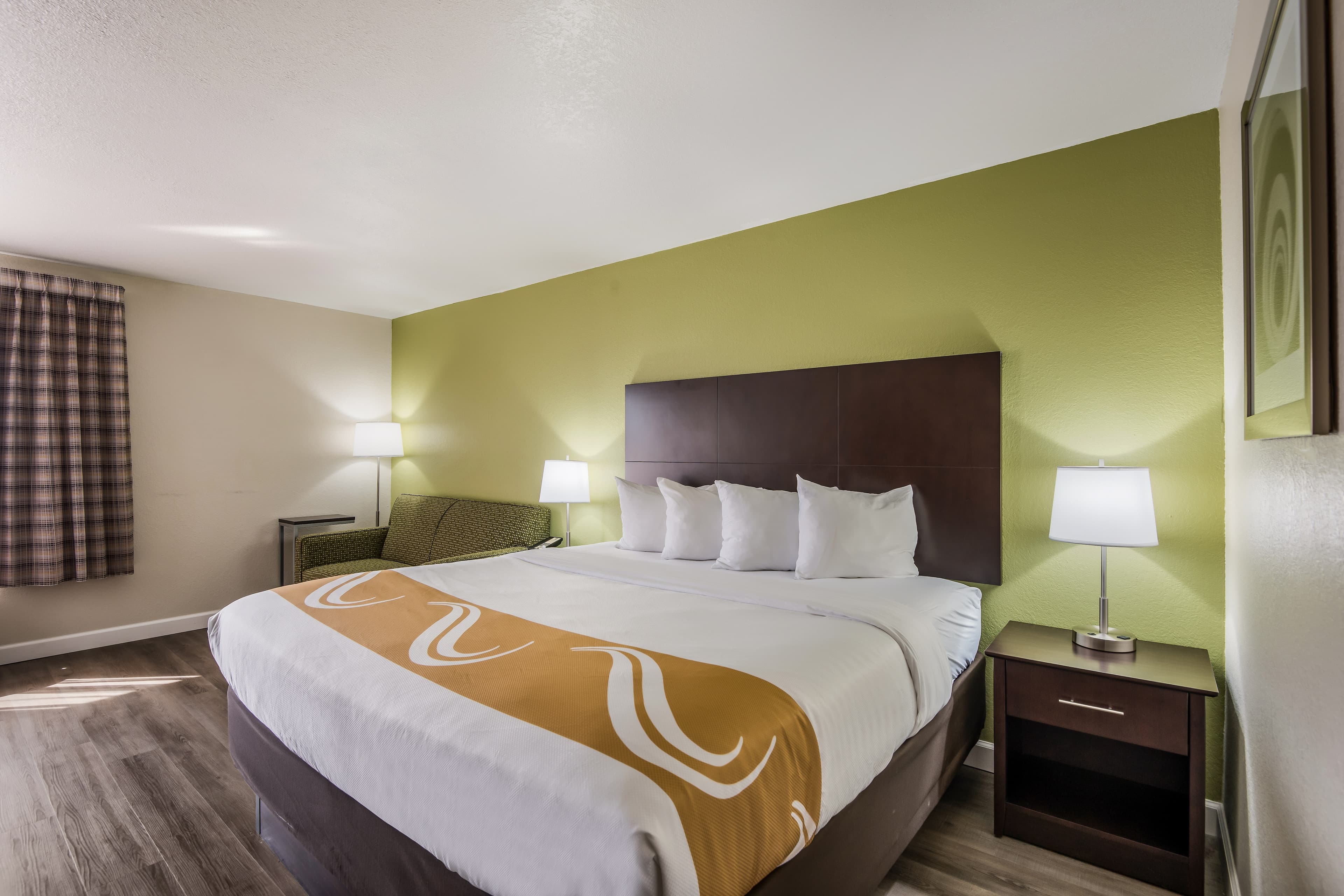 Quality Inn & Suites Quincy - Downtown — 8