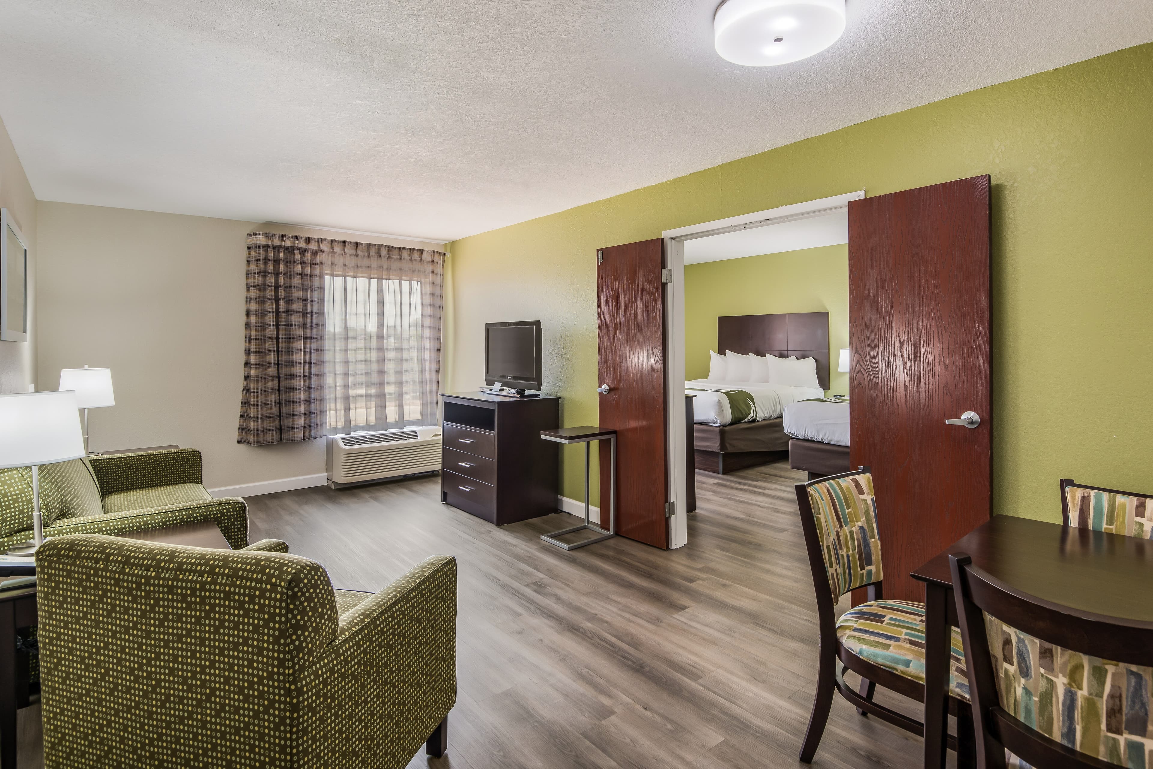 Quality Inn & Suites Quincy - Downtown — 26