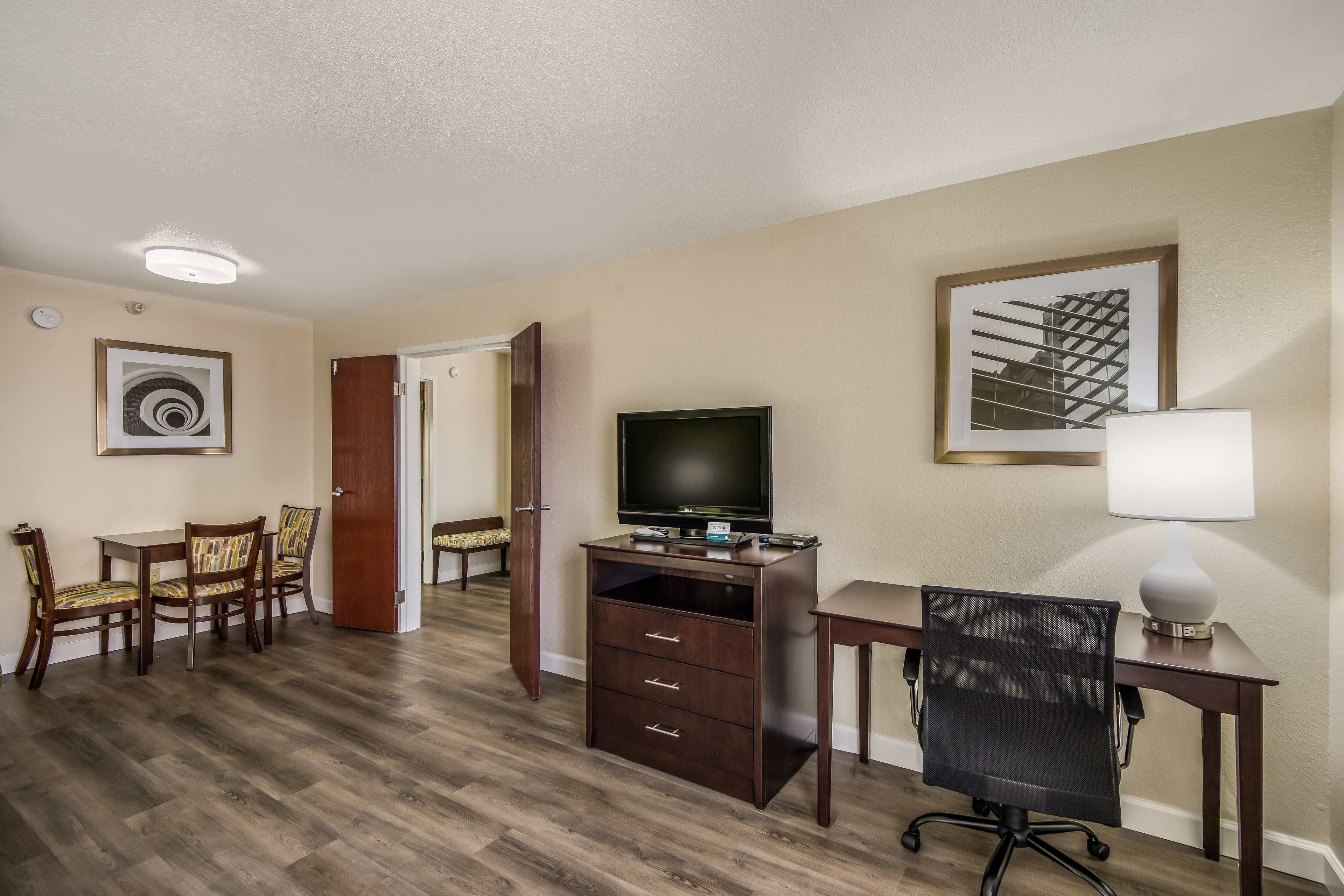 Quality Inn & Suites Quincy - Downtown — 20