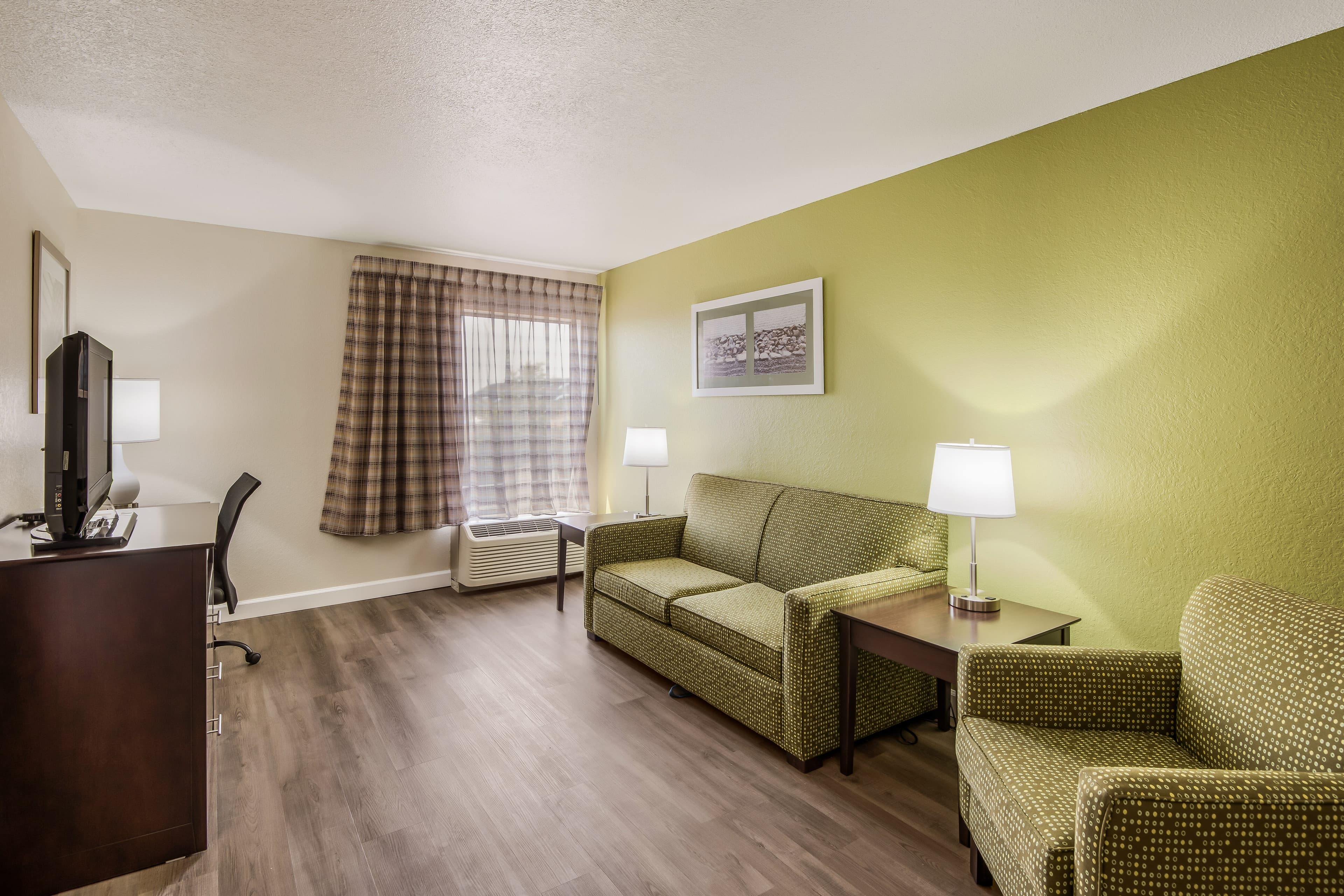 Quality Inn & Suites Quincy - Downtown — 21