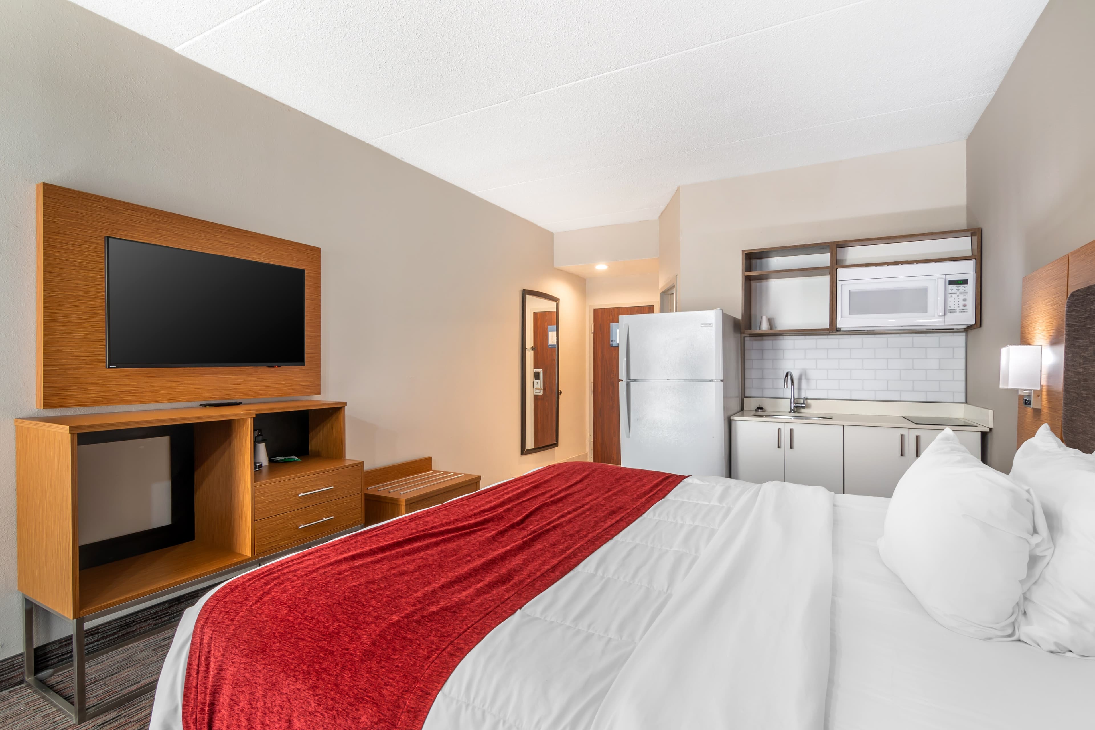 MainStay Suites Springfield IL - Image 1
