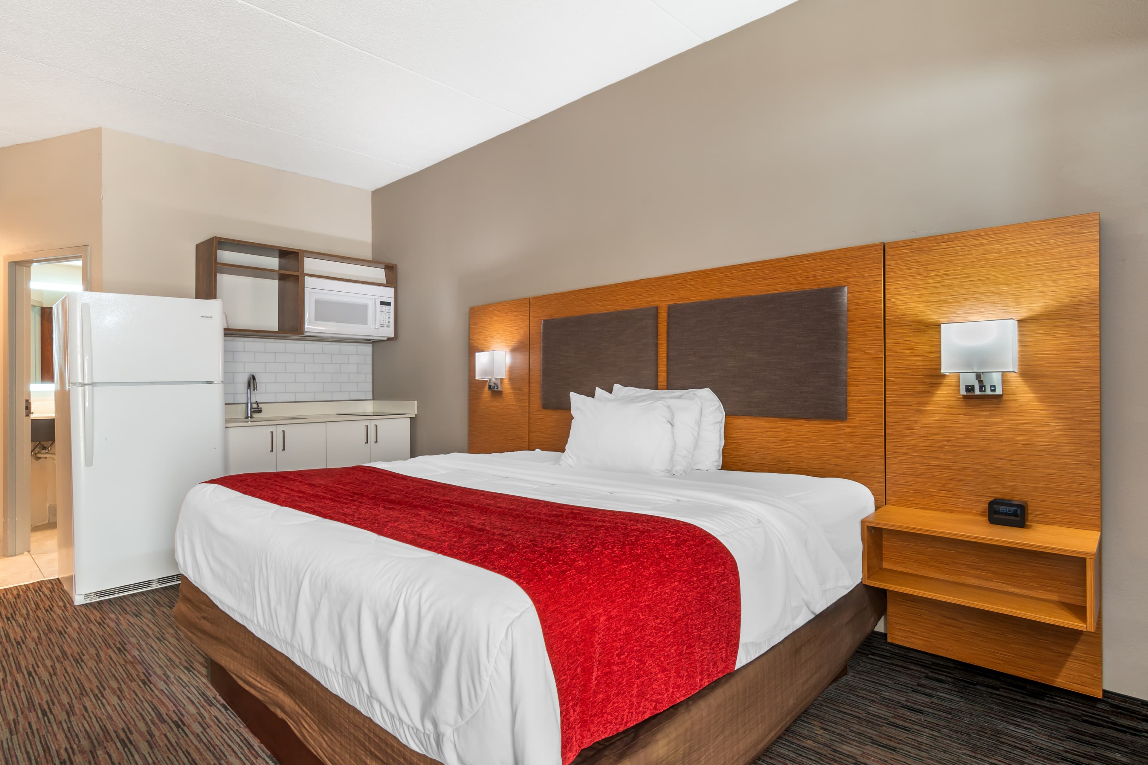 MainStay Suites Springfield IL — 17
