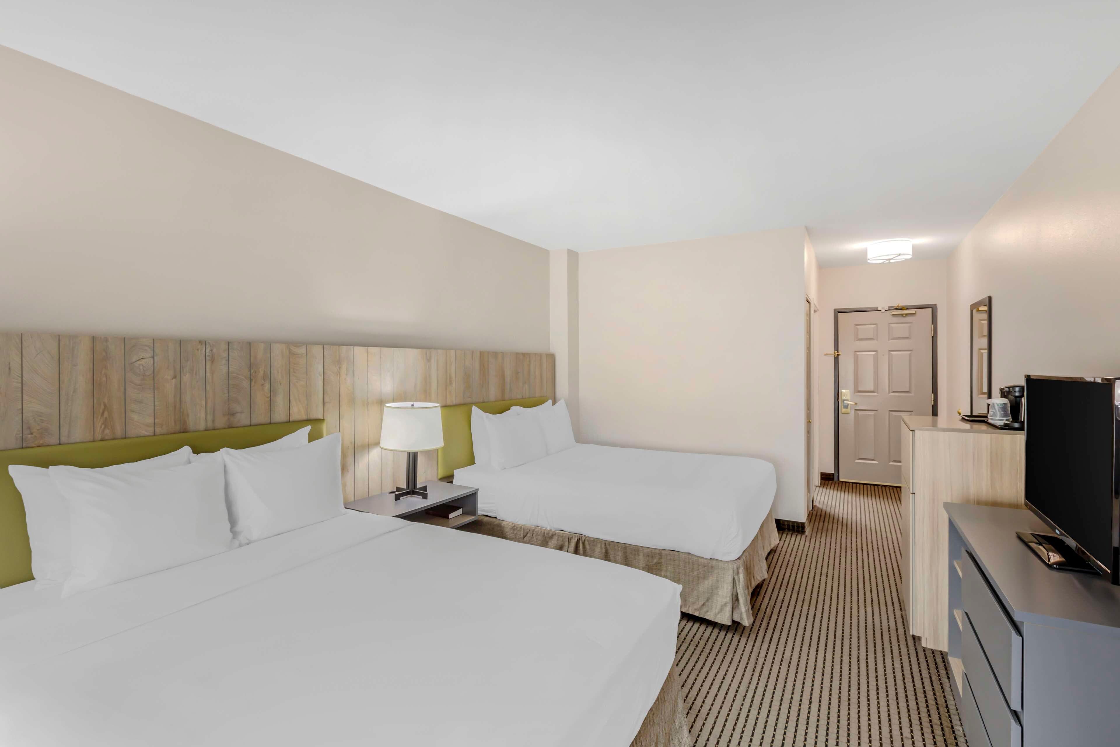 Country Inn & Suites by Radisson, Elk Grove Village/Itasca — 27