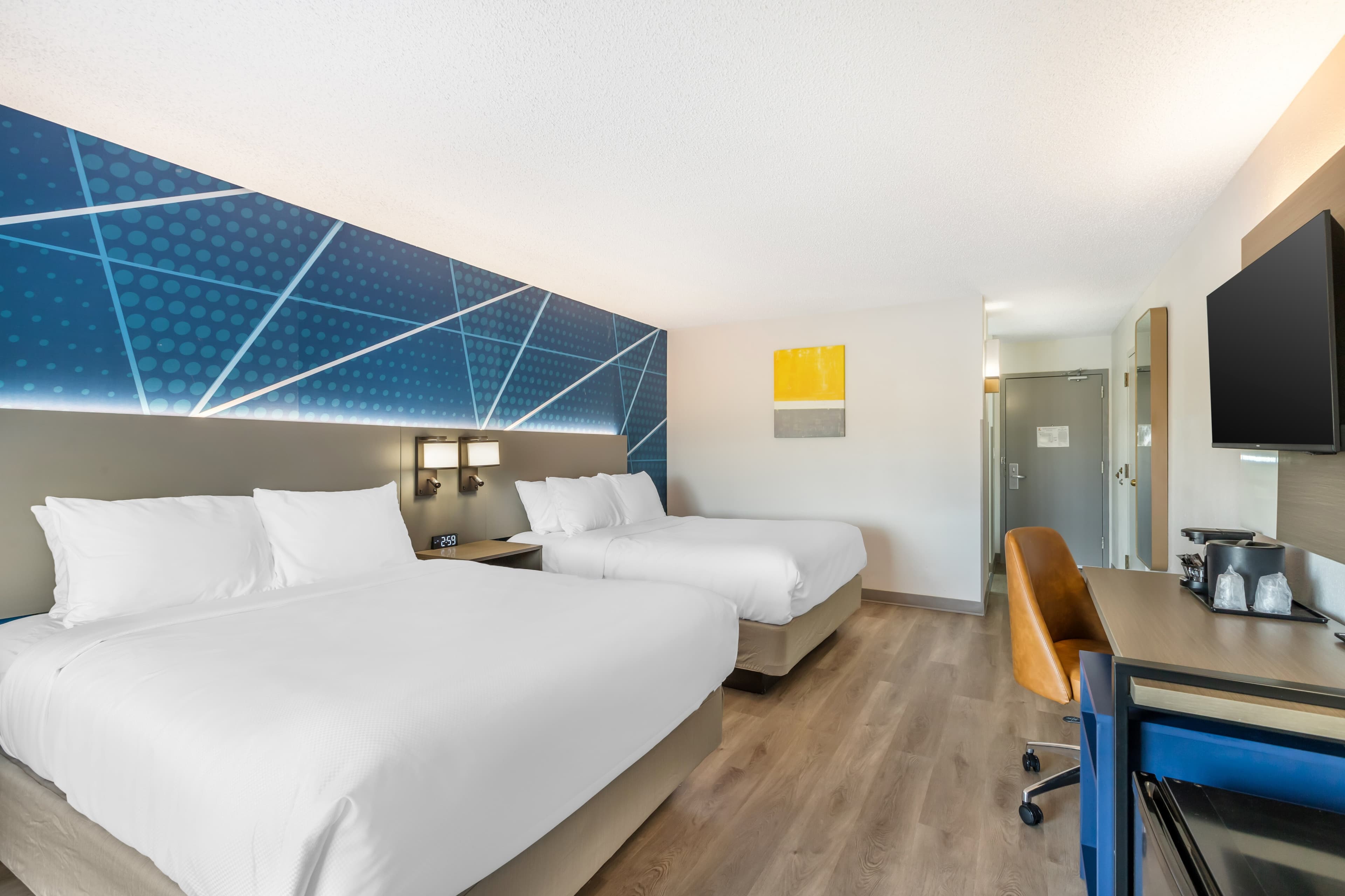 Comfort Inn & Suites Arlington Heights - Buffalo Grove — 12