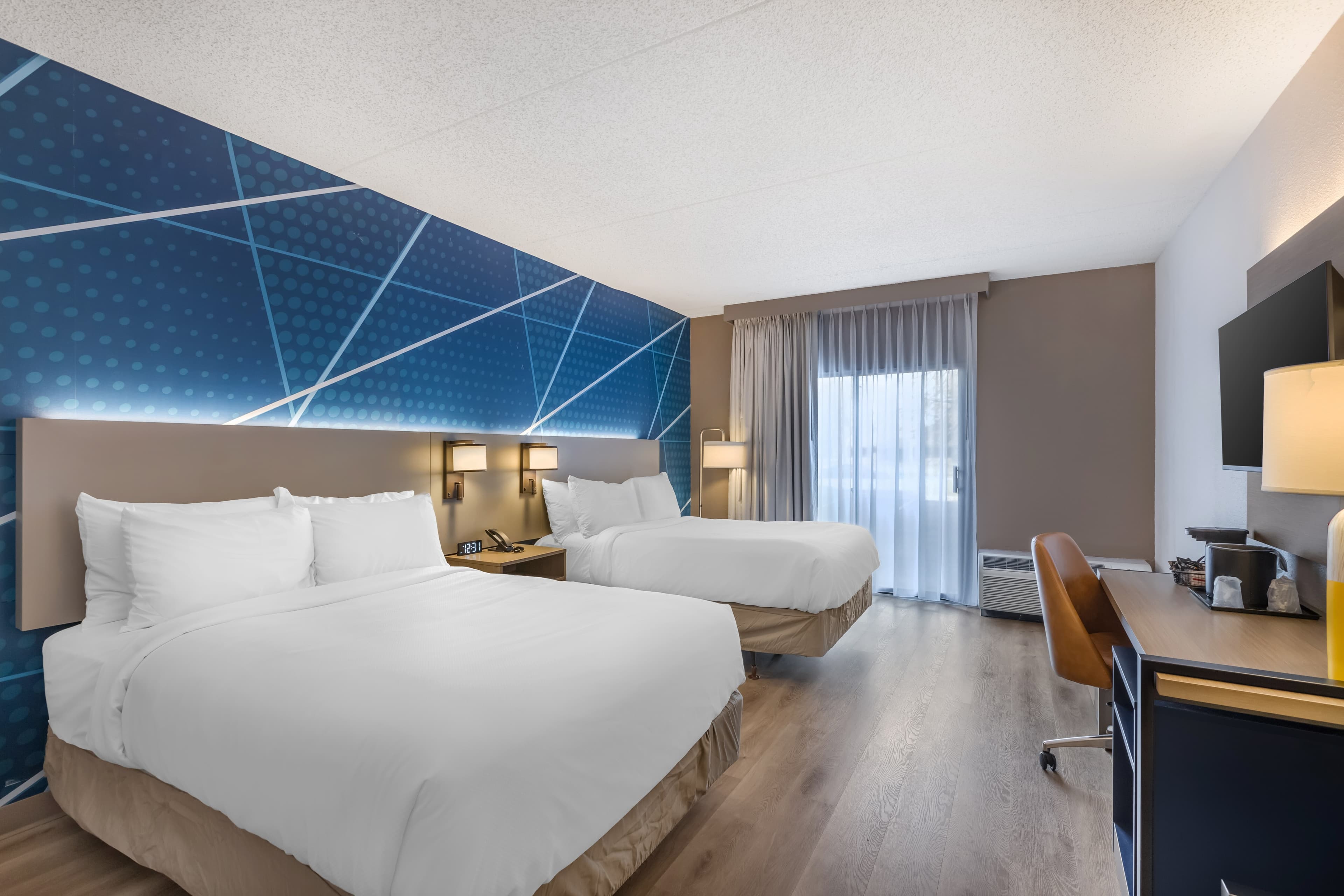 Comfort Inn & Suites Arlington Heights - Buffalo Grove — 14