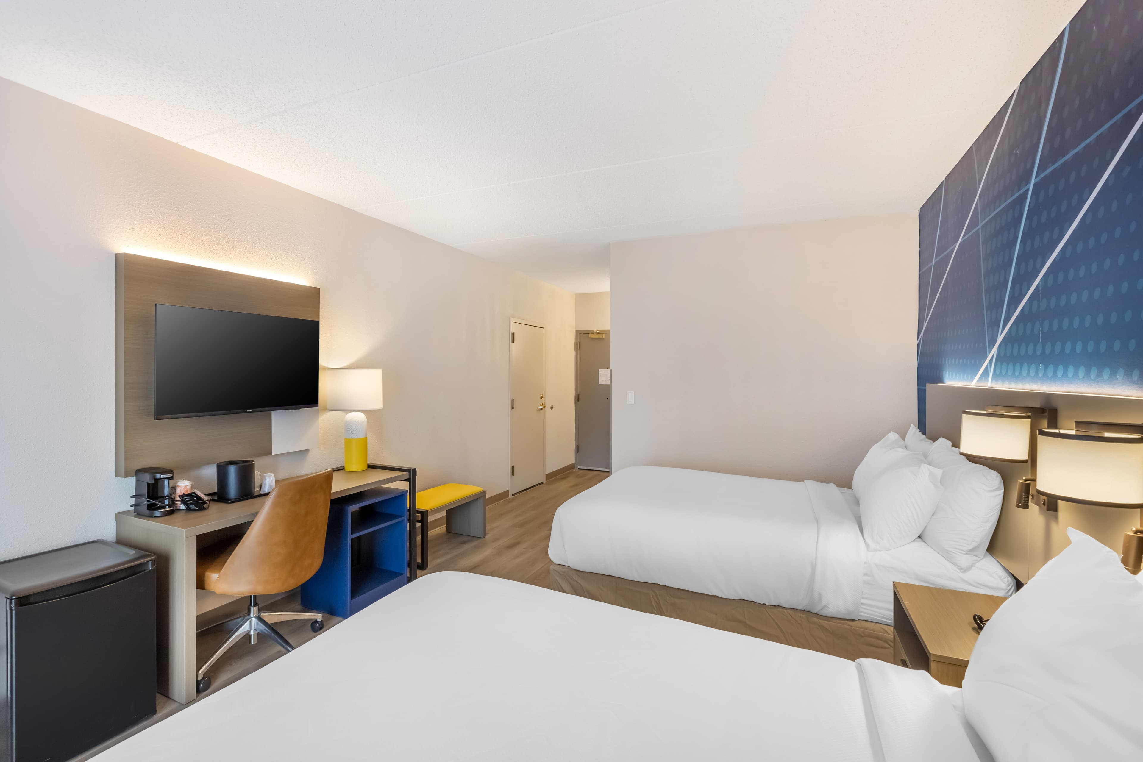 Comfort Inn & Suites Arlington Heights - Buffalo Grove — 16
