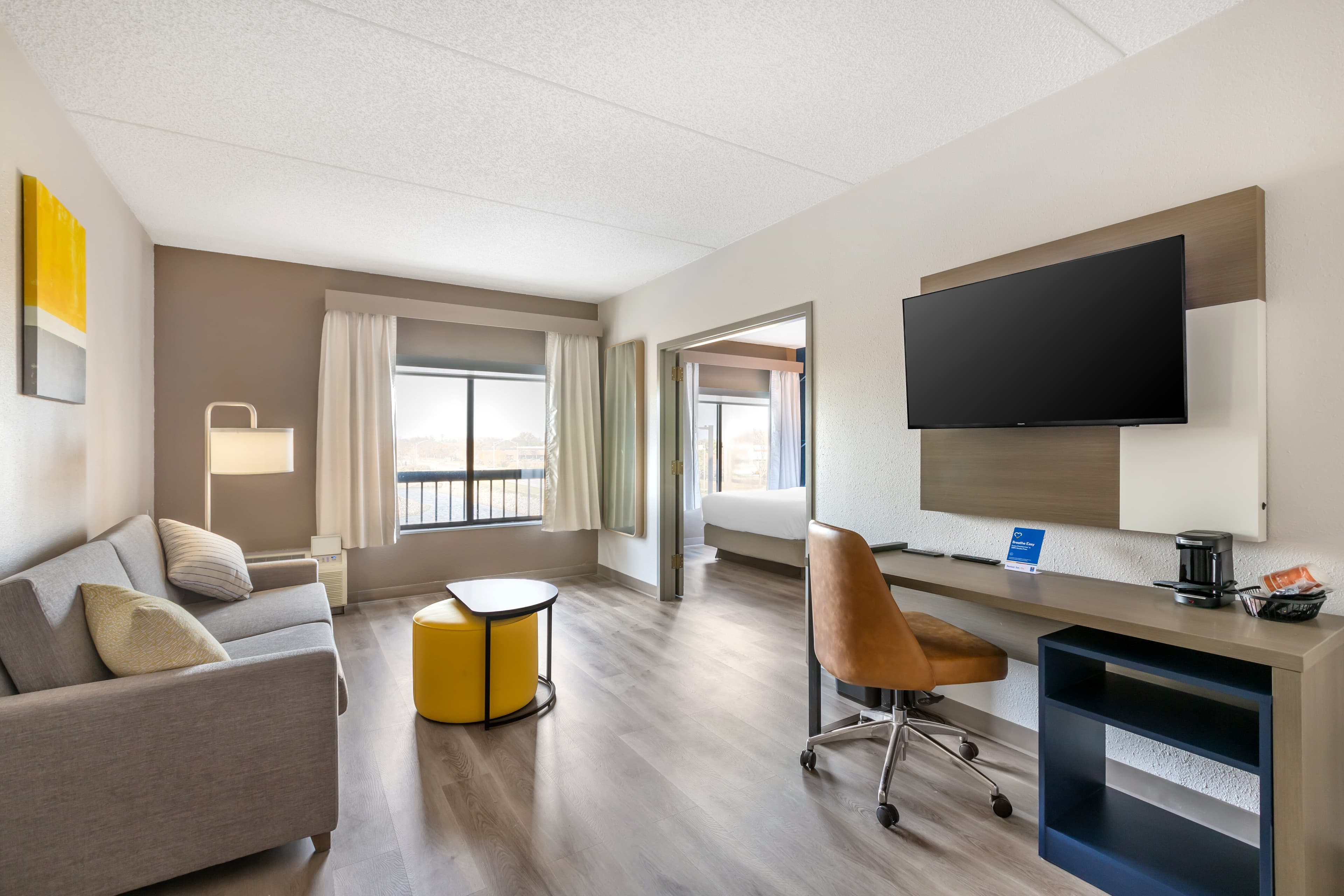 Comfort Inn & Suites Arlington Heights - Buffalo Grove — 18