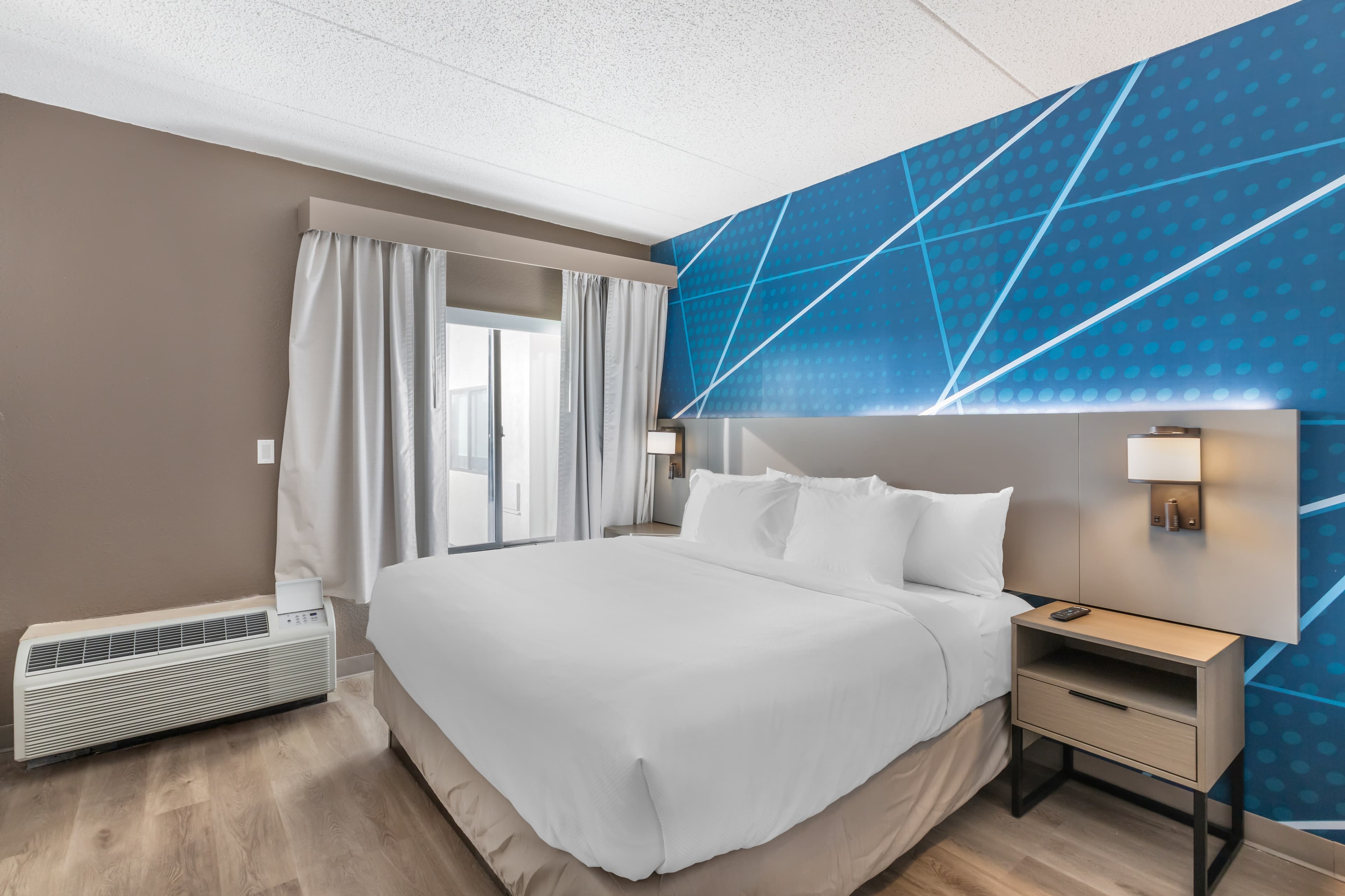 Comfort Inn & Suites Arlington Heights - Buffalo Grove — 20