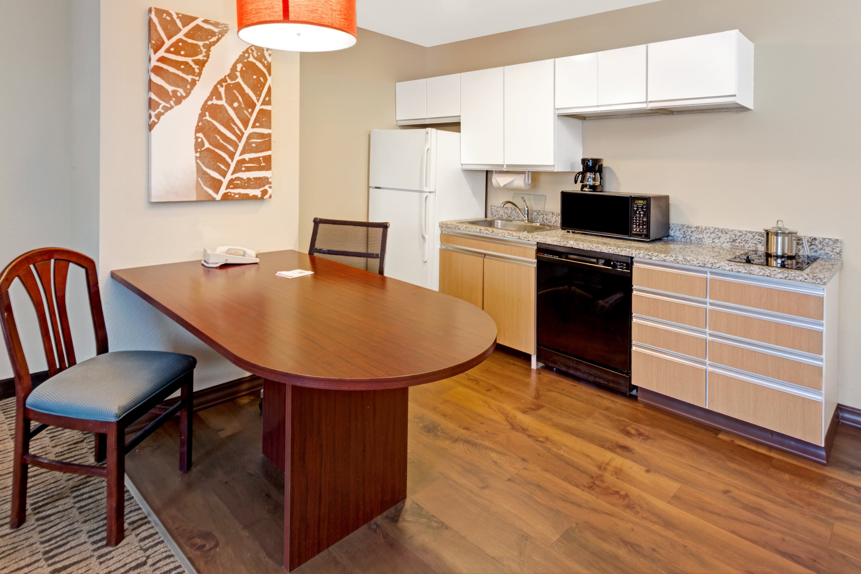 MainStay Suites Chicago Hoffman Estates — 8