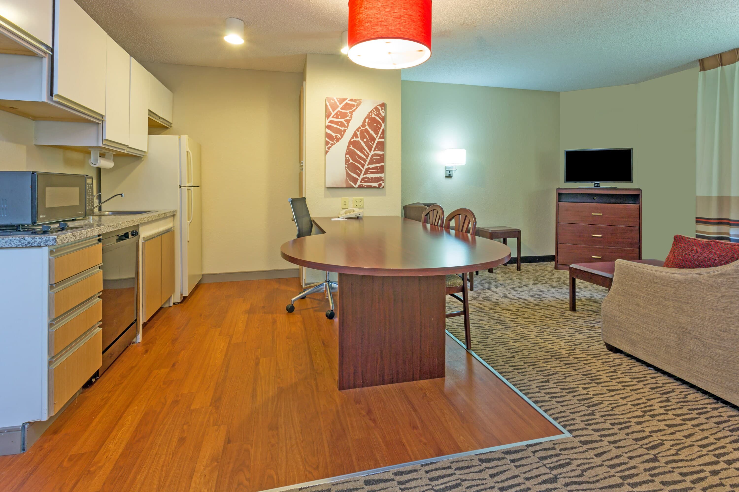MainStay Suites Northbrook Wheeling - Image 1