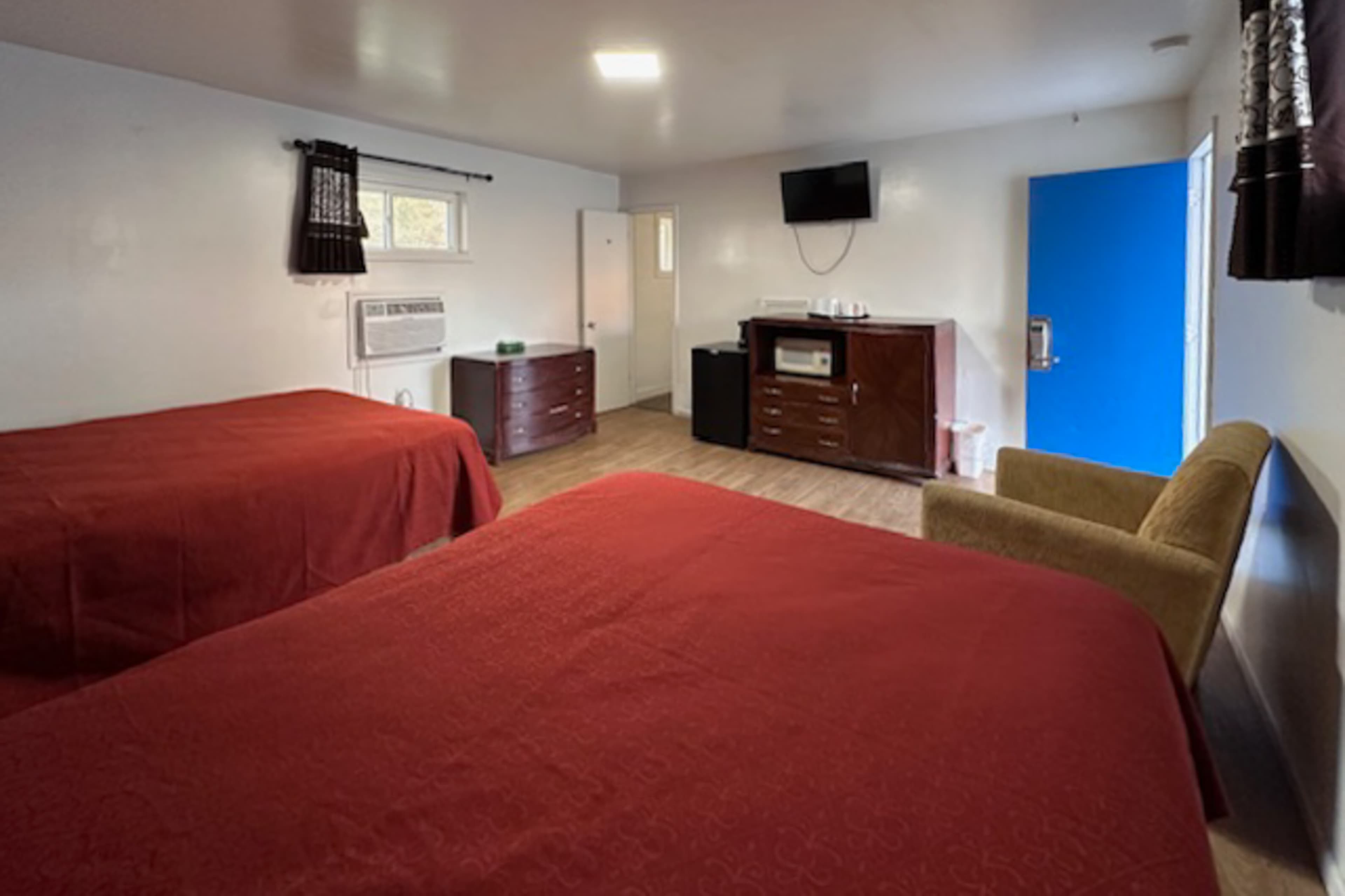 Rodeway Inn Flora - Image 2