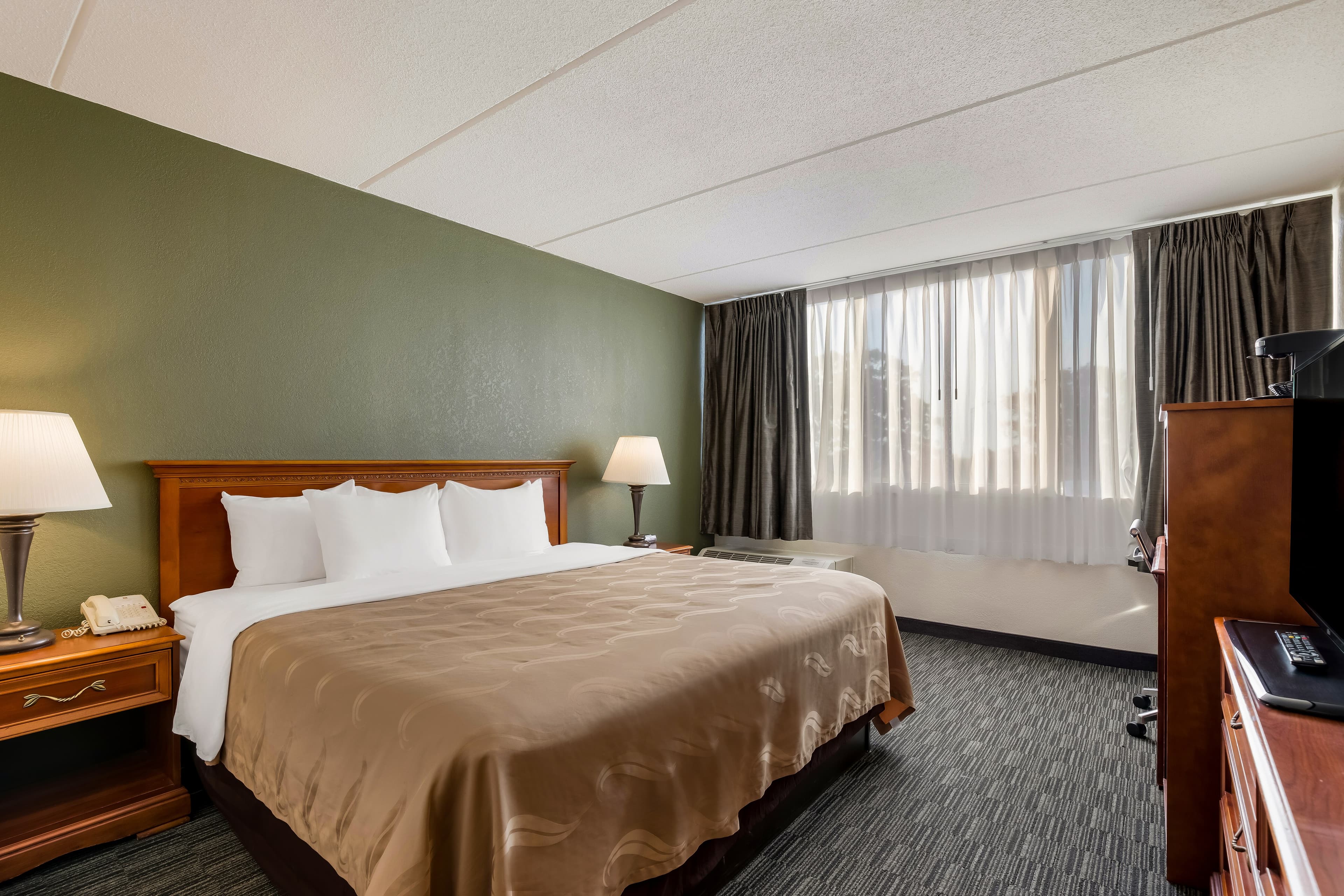 Quality Inn Joliet - Image 2