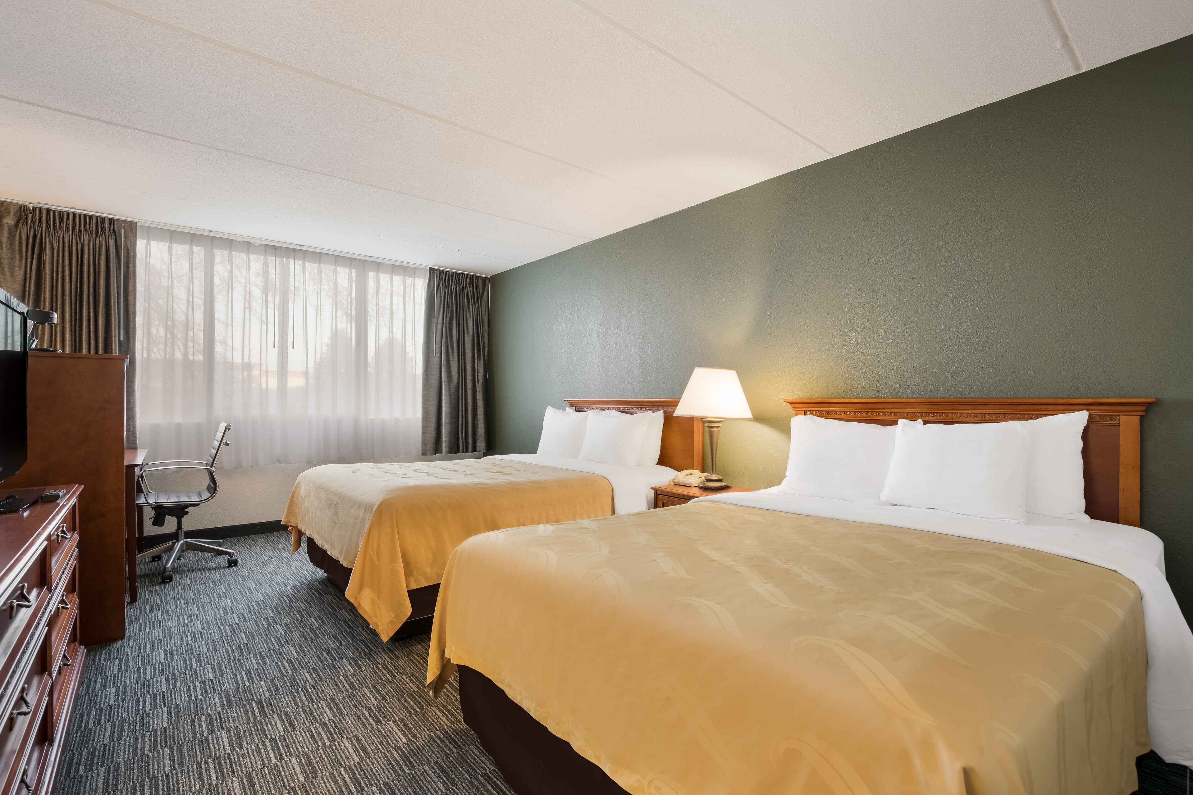 Quality Inn Joliet - Image 5