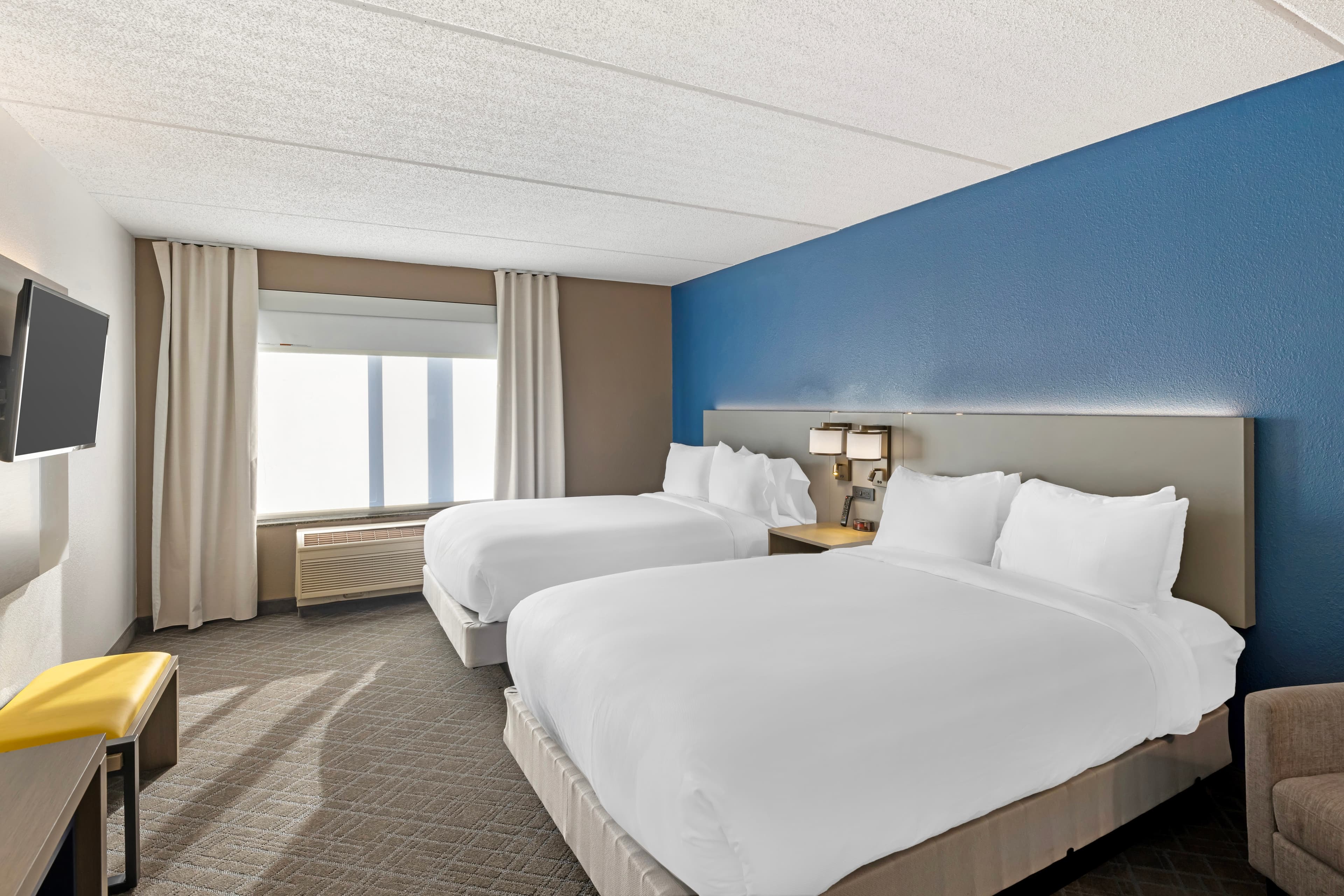 Comfort Inn & Suites Arlington Heights - Schaumburg — 10
