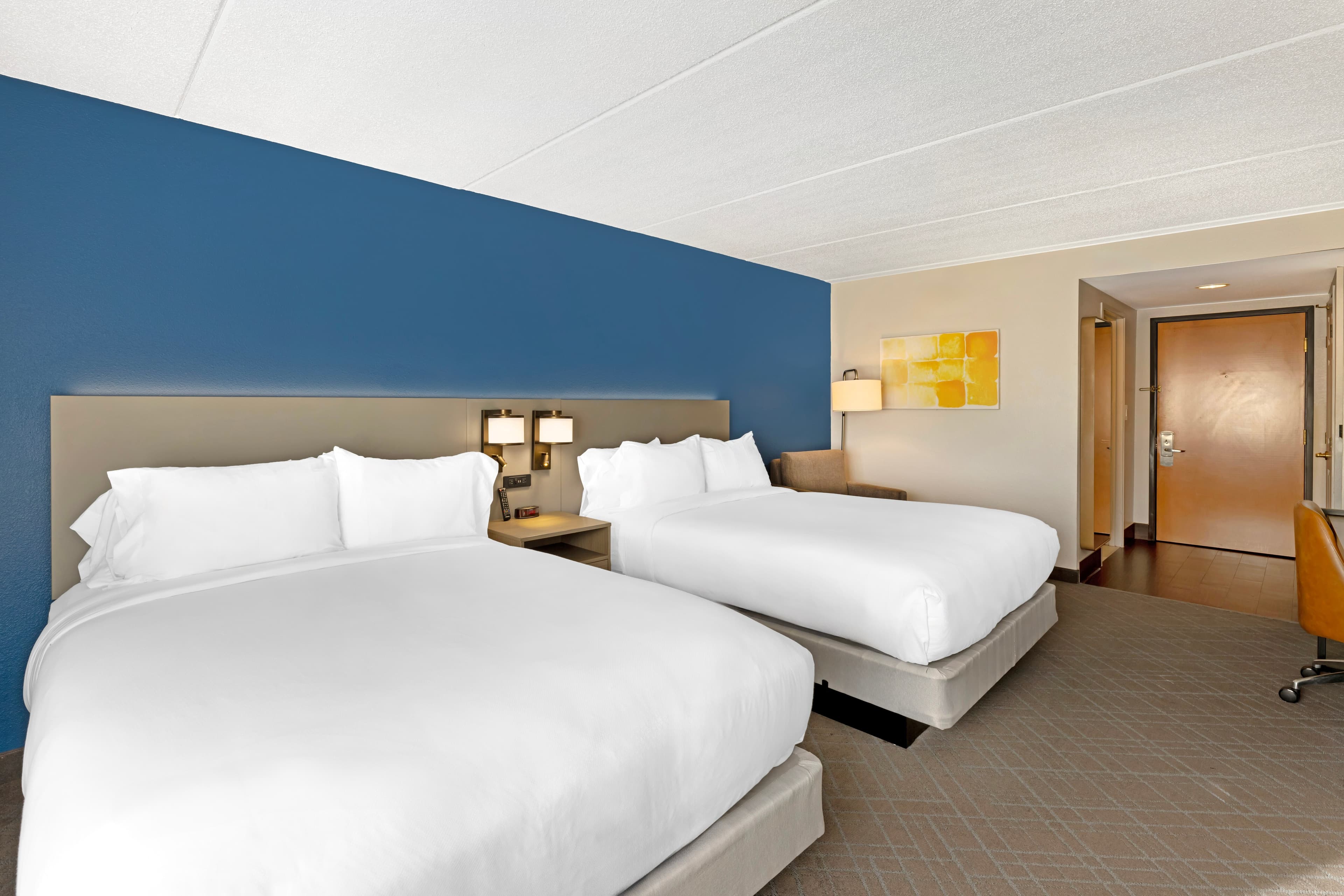Comfort Inn & Suites Arlington Heights - Schaumburg — 11