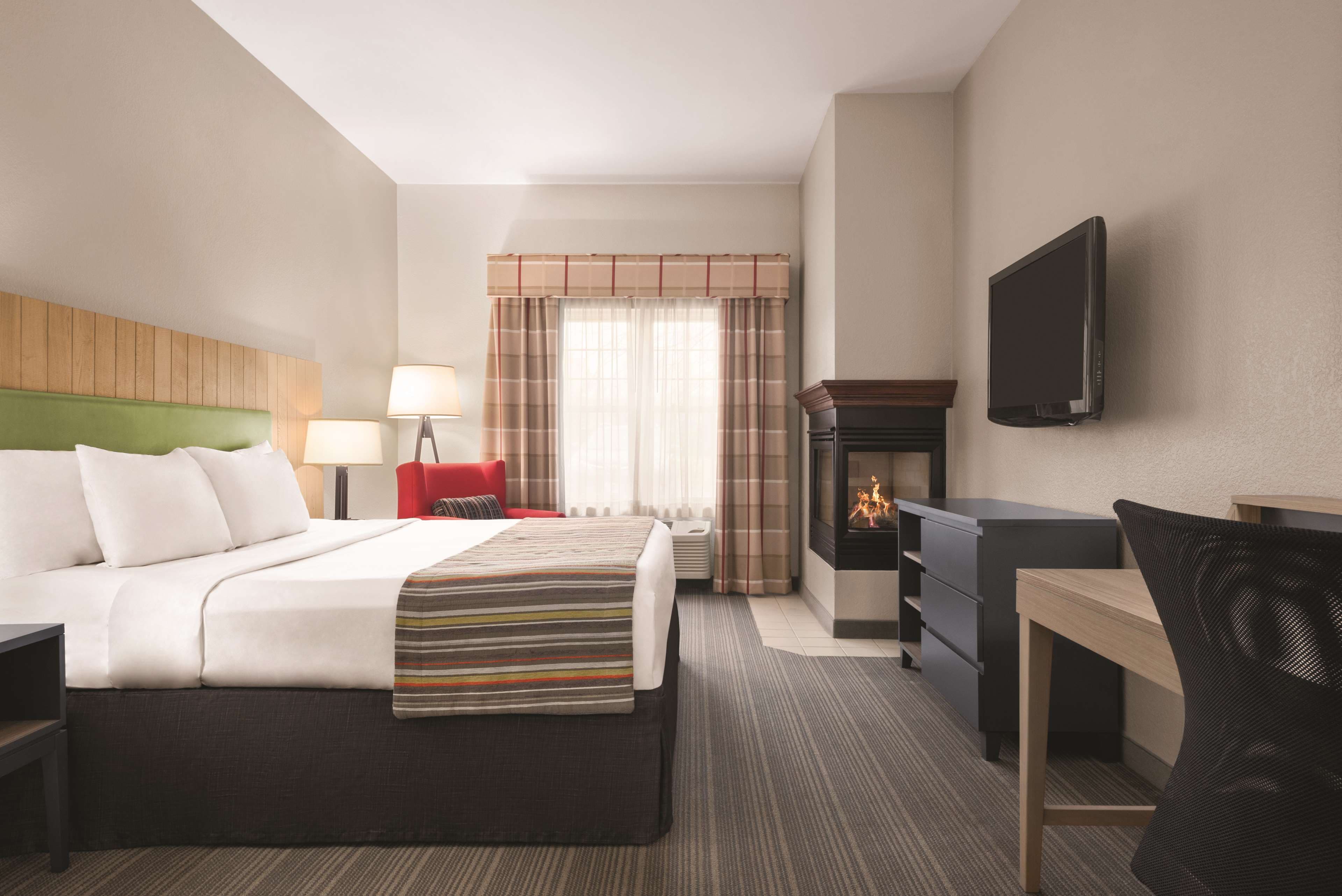 Country Inn & Suites by Radisson, Schaumburg, IL — 22