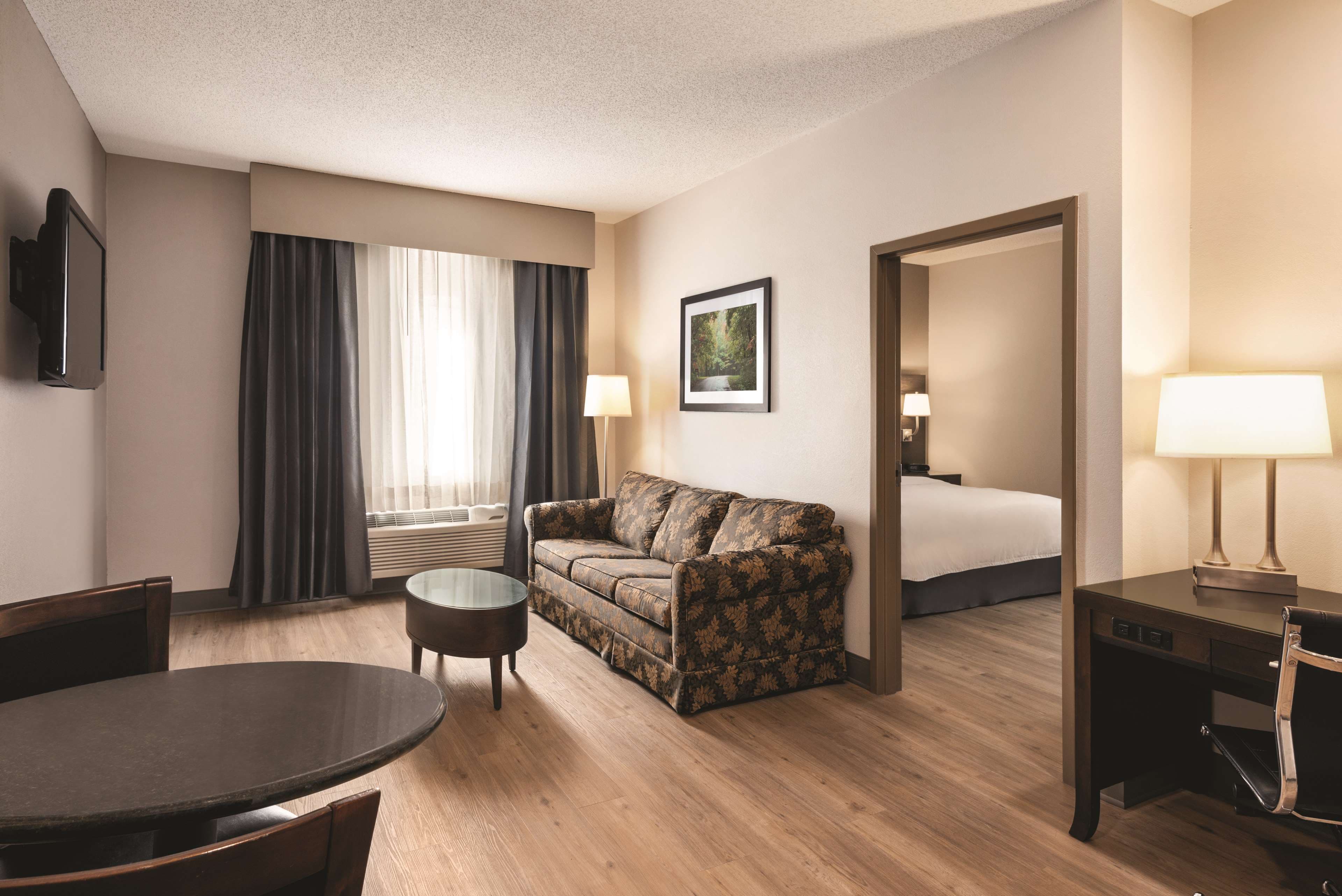 Radisson Hotel & Conference Center Rockford — 26