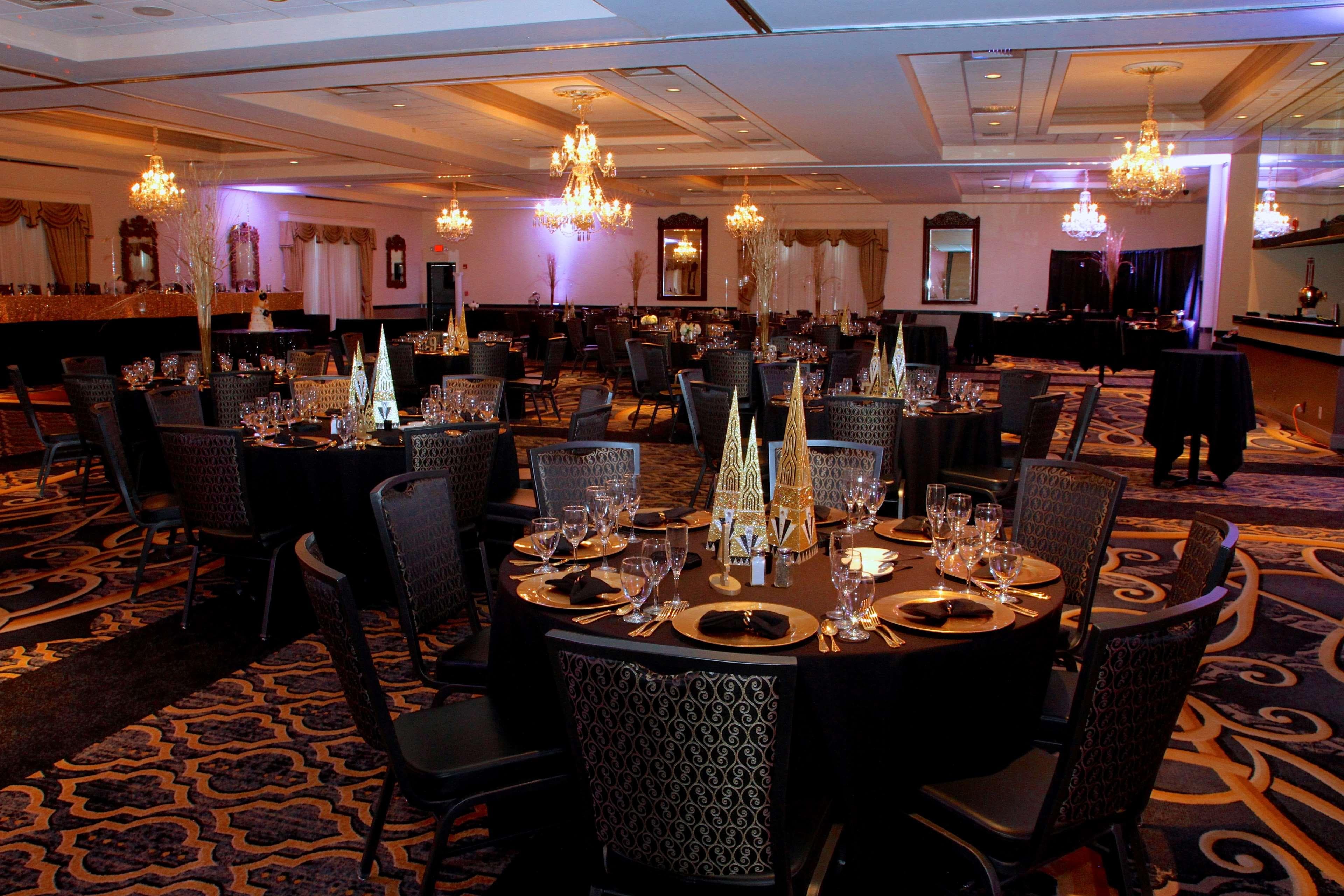 Radisson Hotel & Conference Center Rockford - Image 1