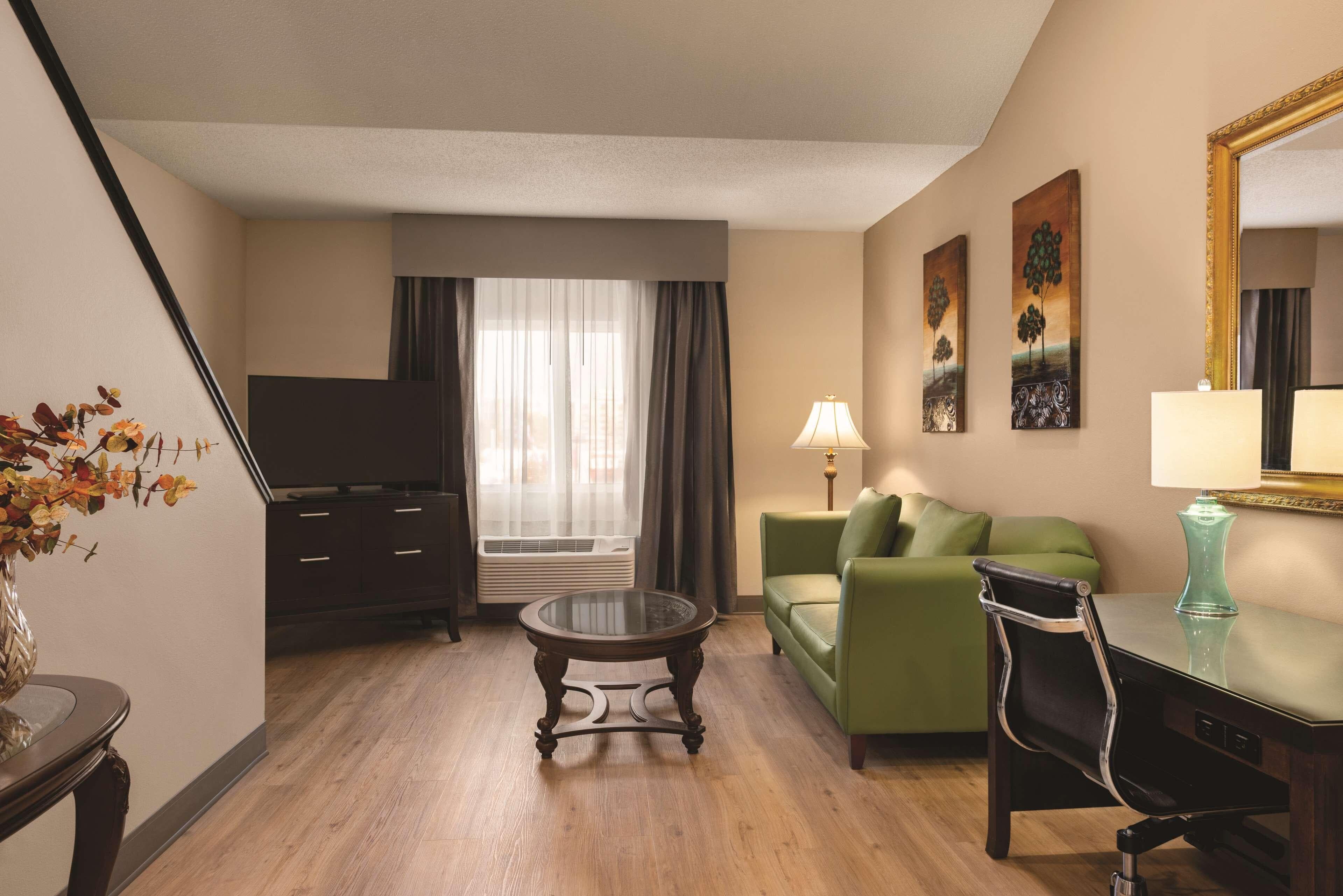 Radisson Hotel & Conference Center Rockford — 33