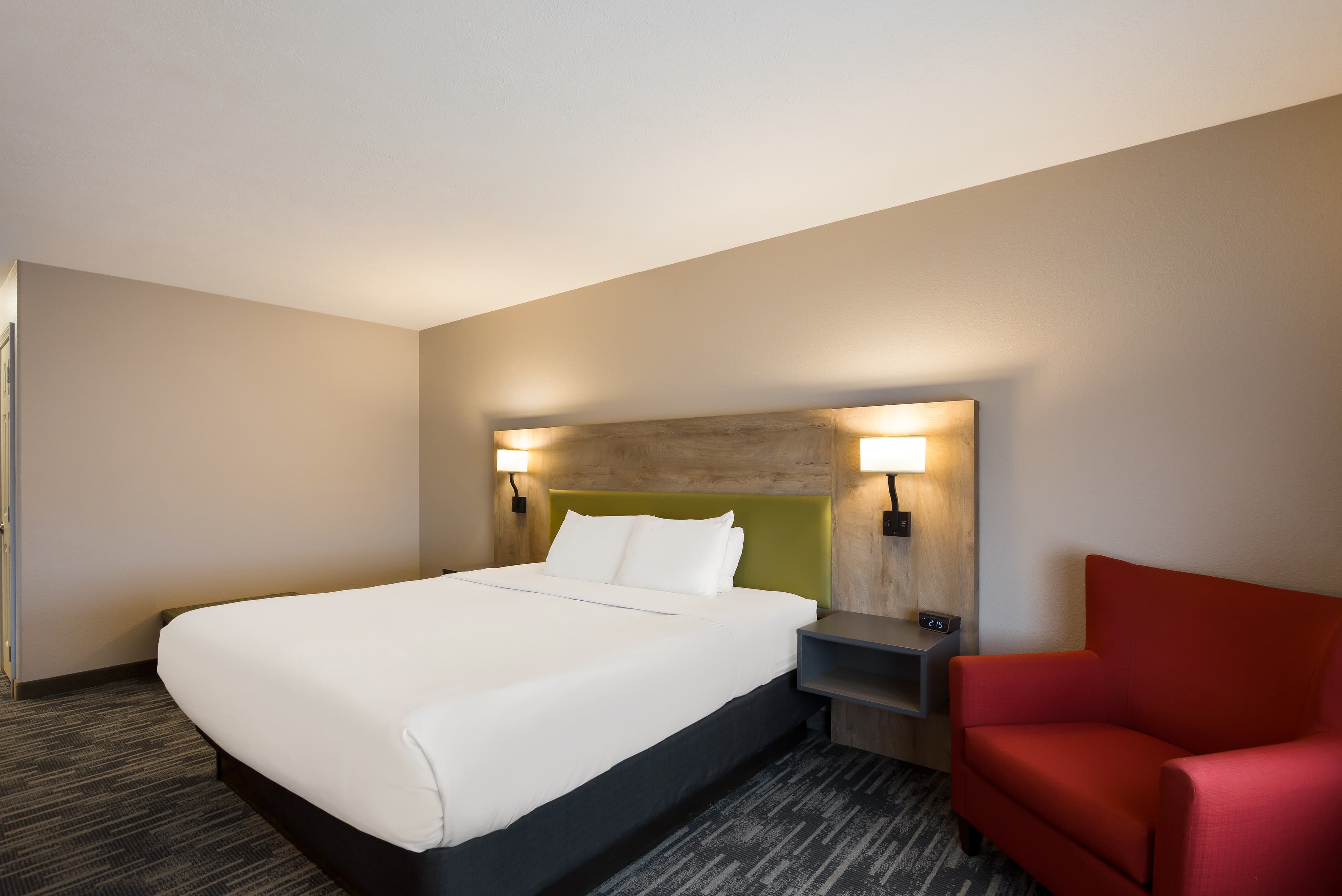 Country Inn & Suites by Radisson, Marion — 7