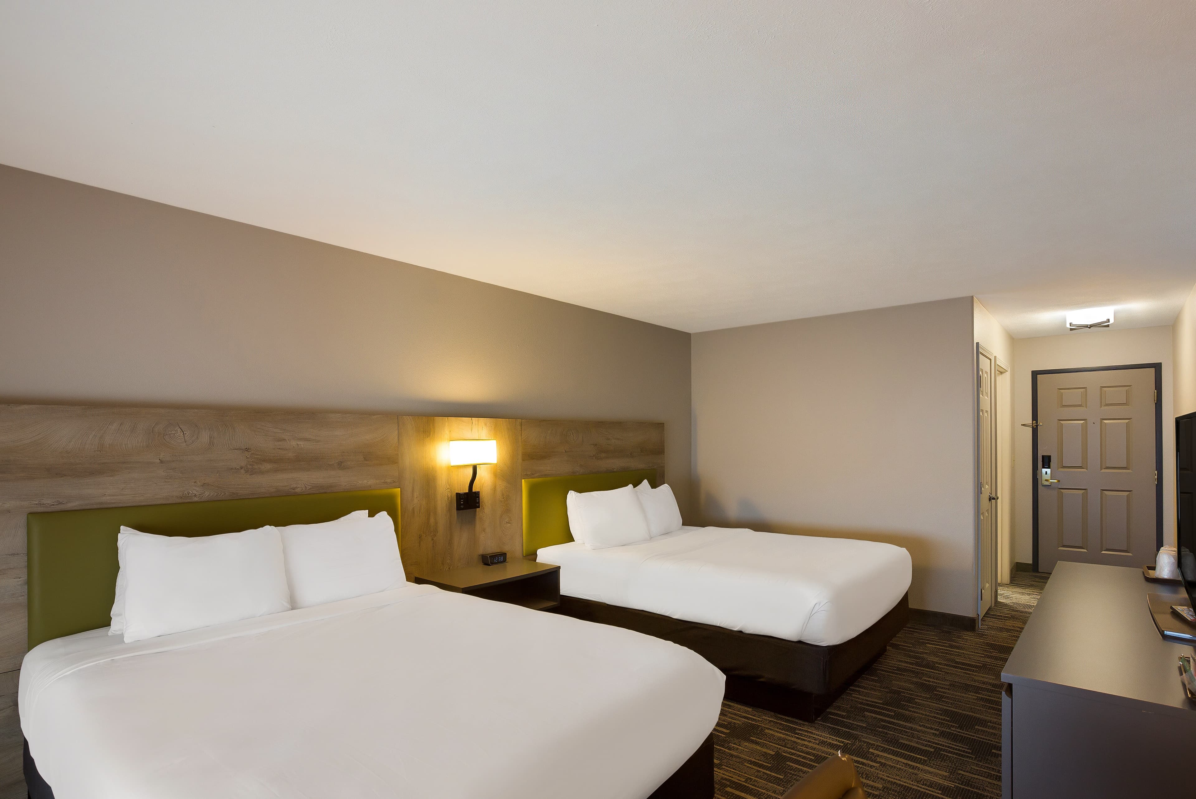 Country Inn & Suites by Radisson, Marion — 29