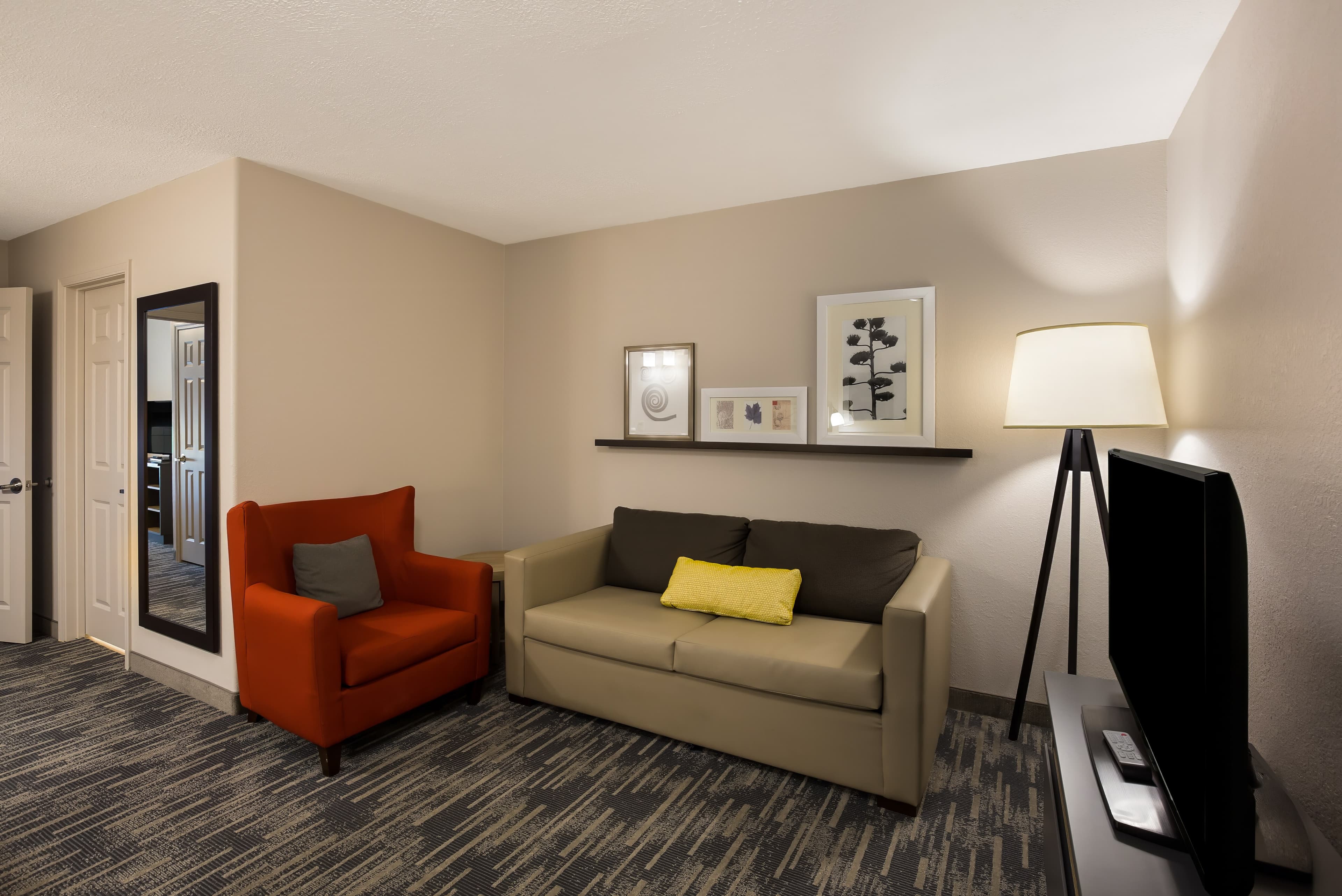 Country Inn & Suites by Radisson, Marion — 16