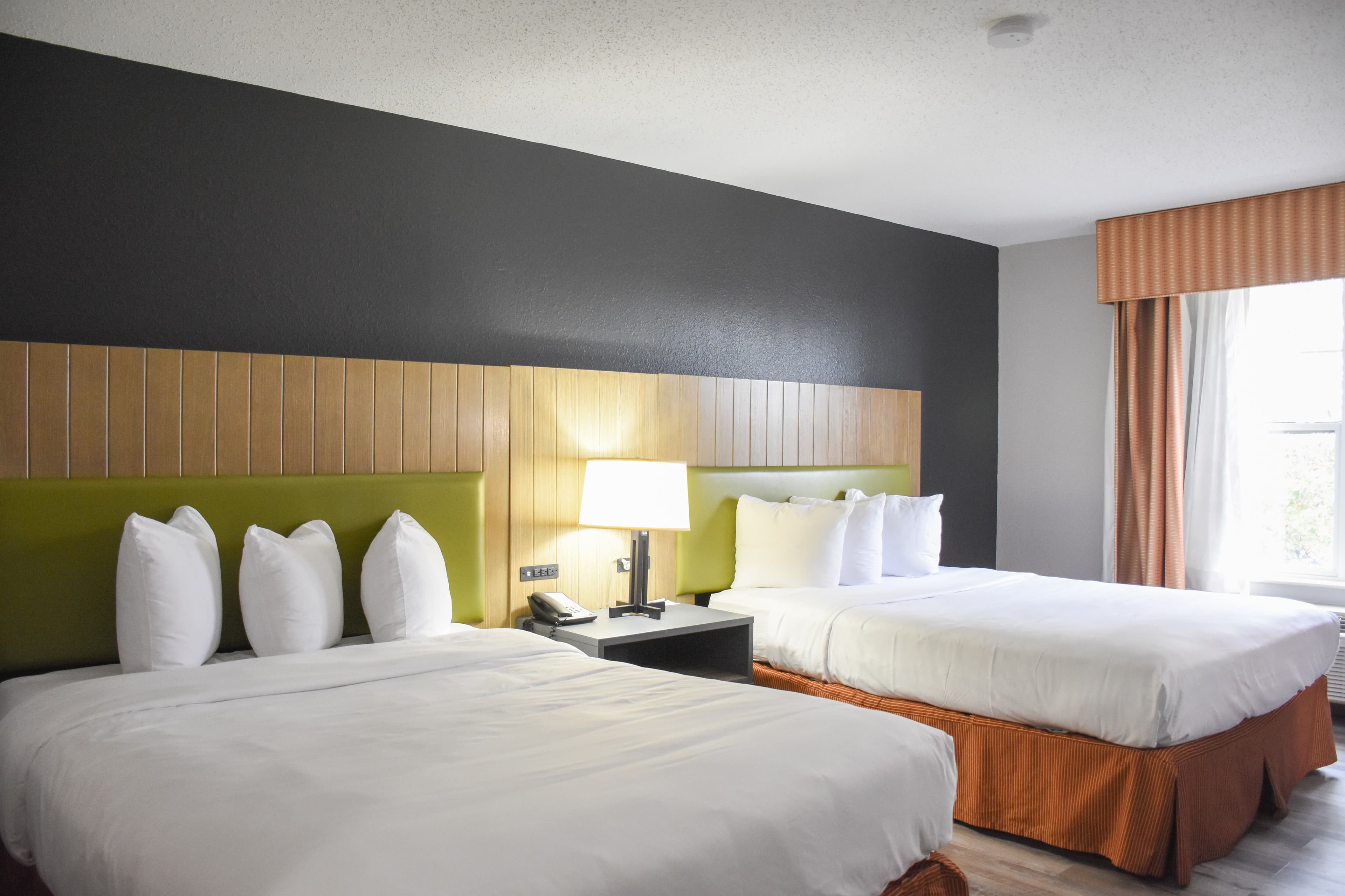 Country Inn & Suites by Radisson, Bloomington-Normal West, IL — 6