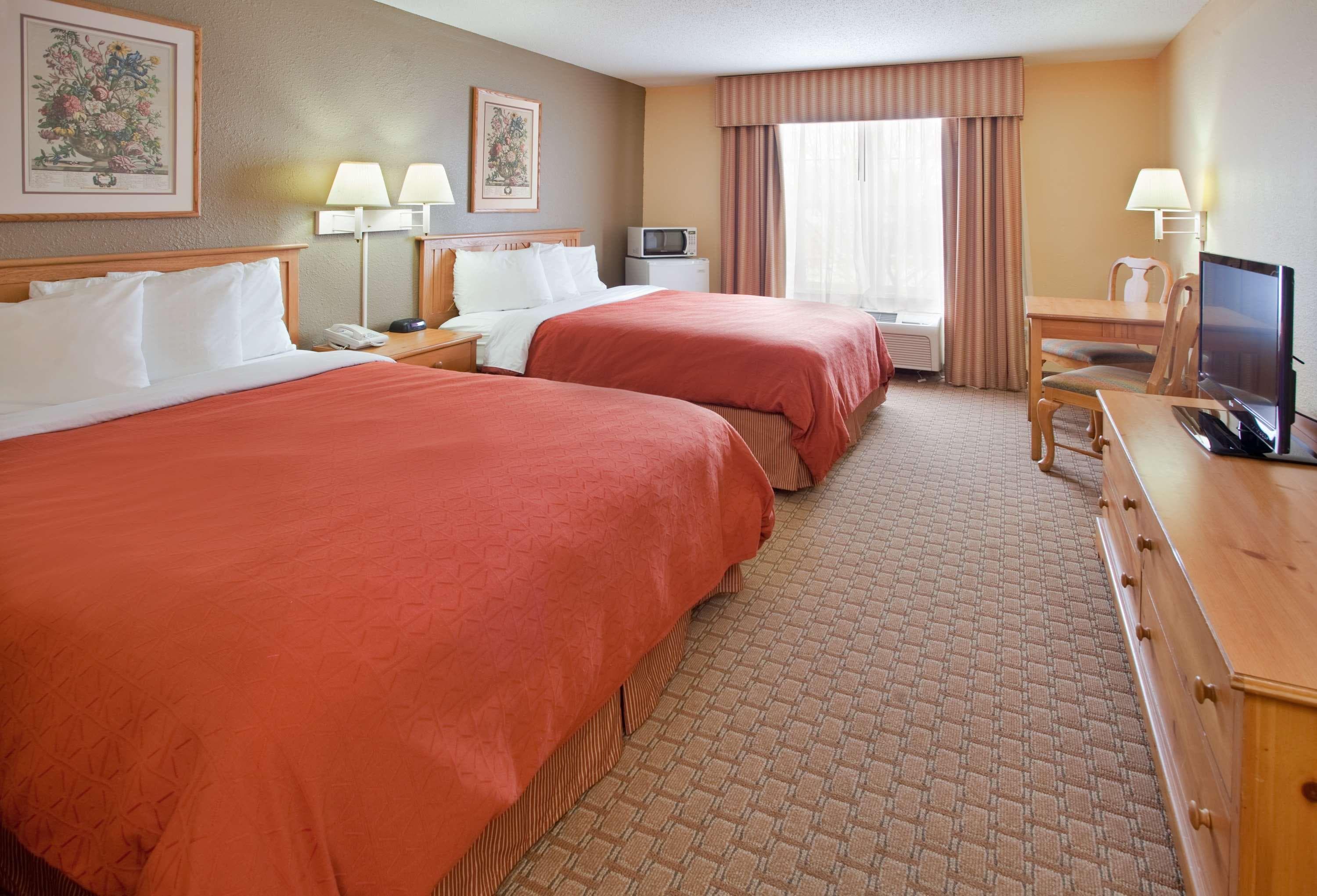 Country Inn & Suites by Radisson, Bloomington-Normal West, IL — 8