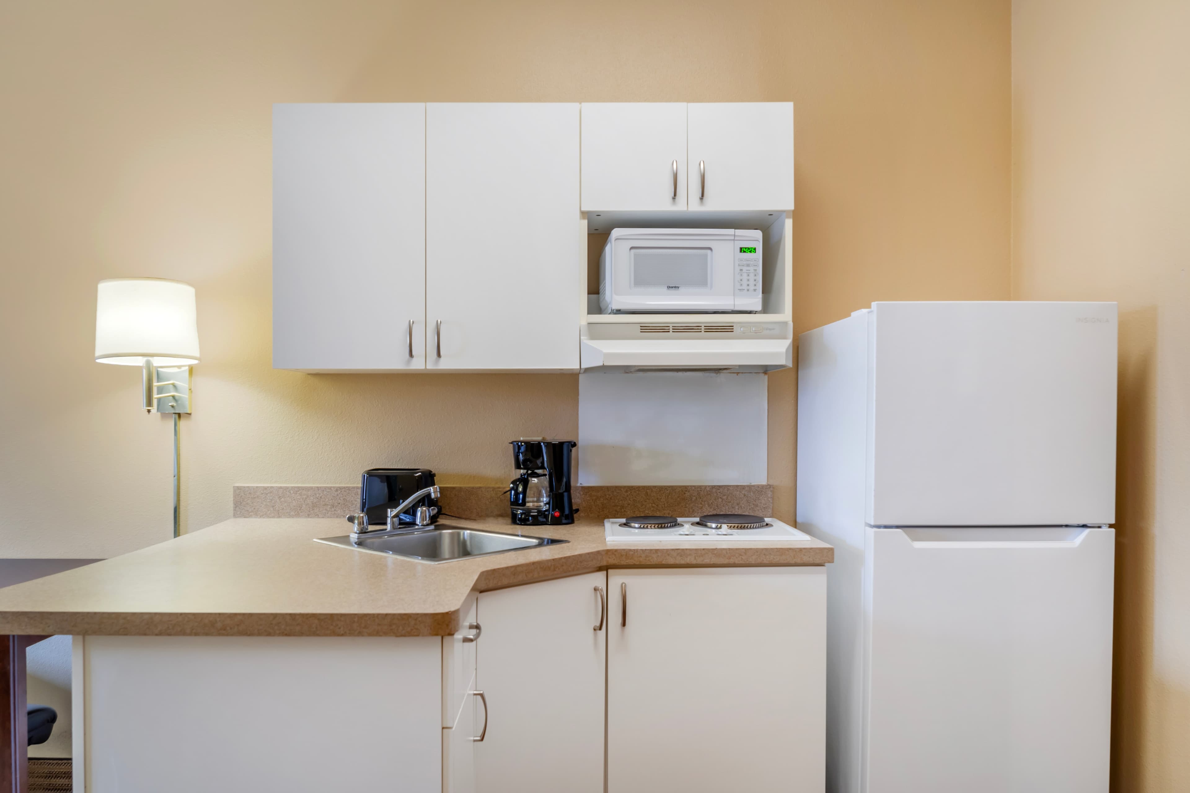 MainStay Suites Chicago Hillside — 6