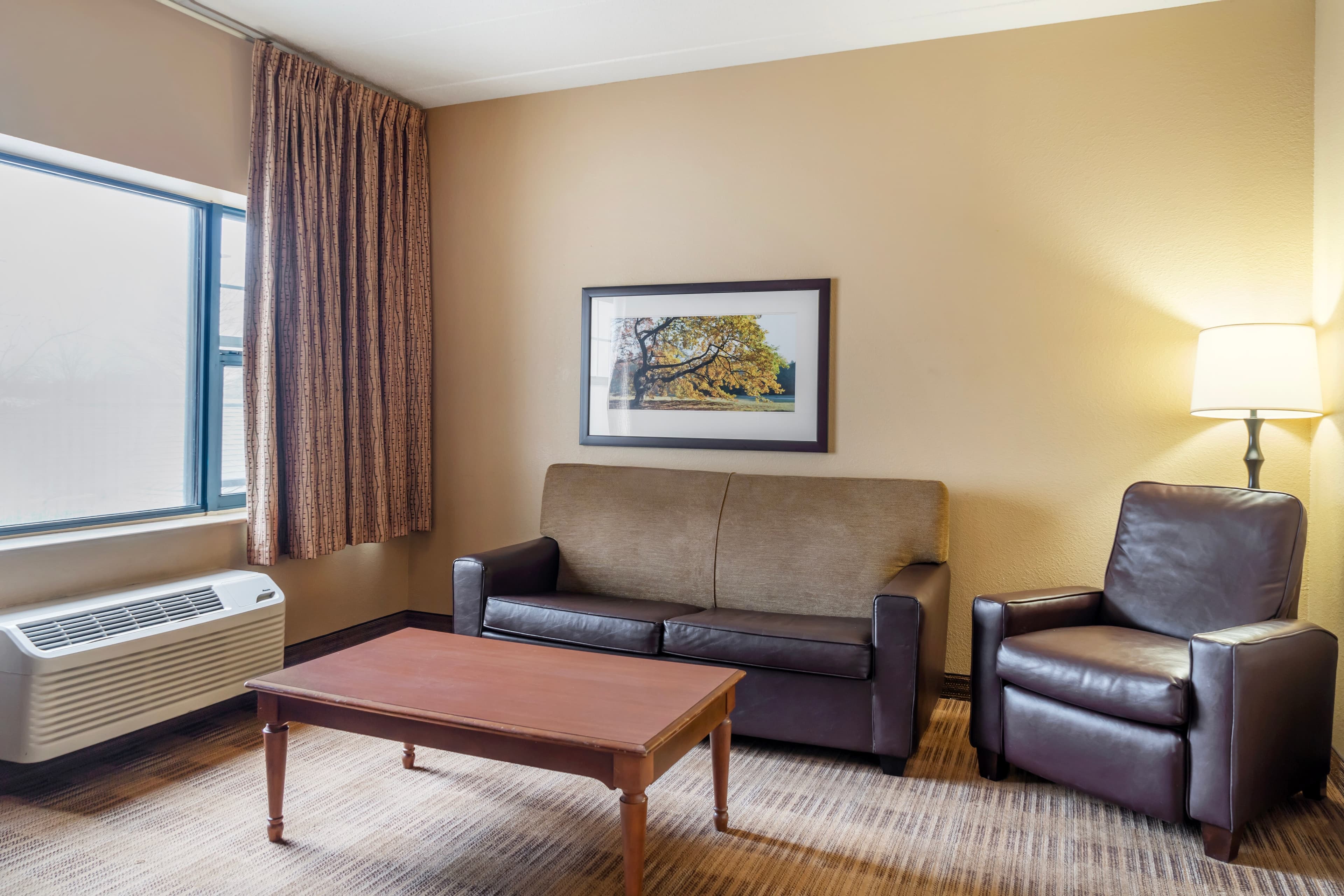 MainStay Suites Chicago Hillside — 19