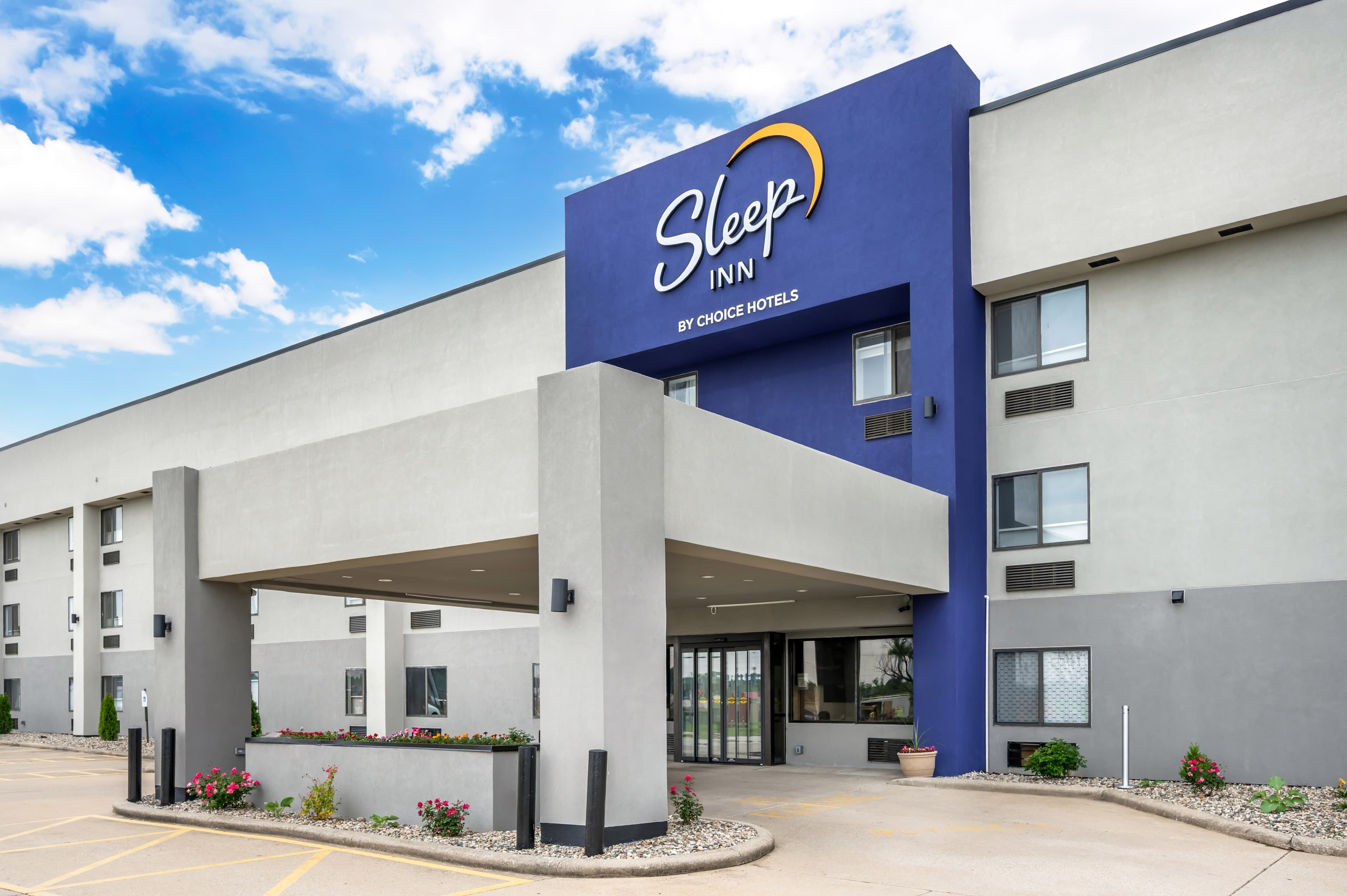 Sleep Inn Champaign North - Urbana - Image 1