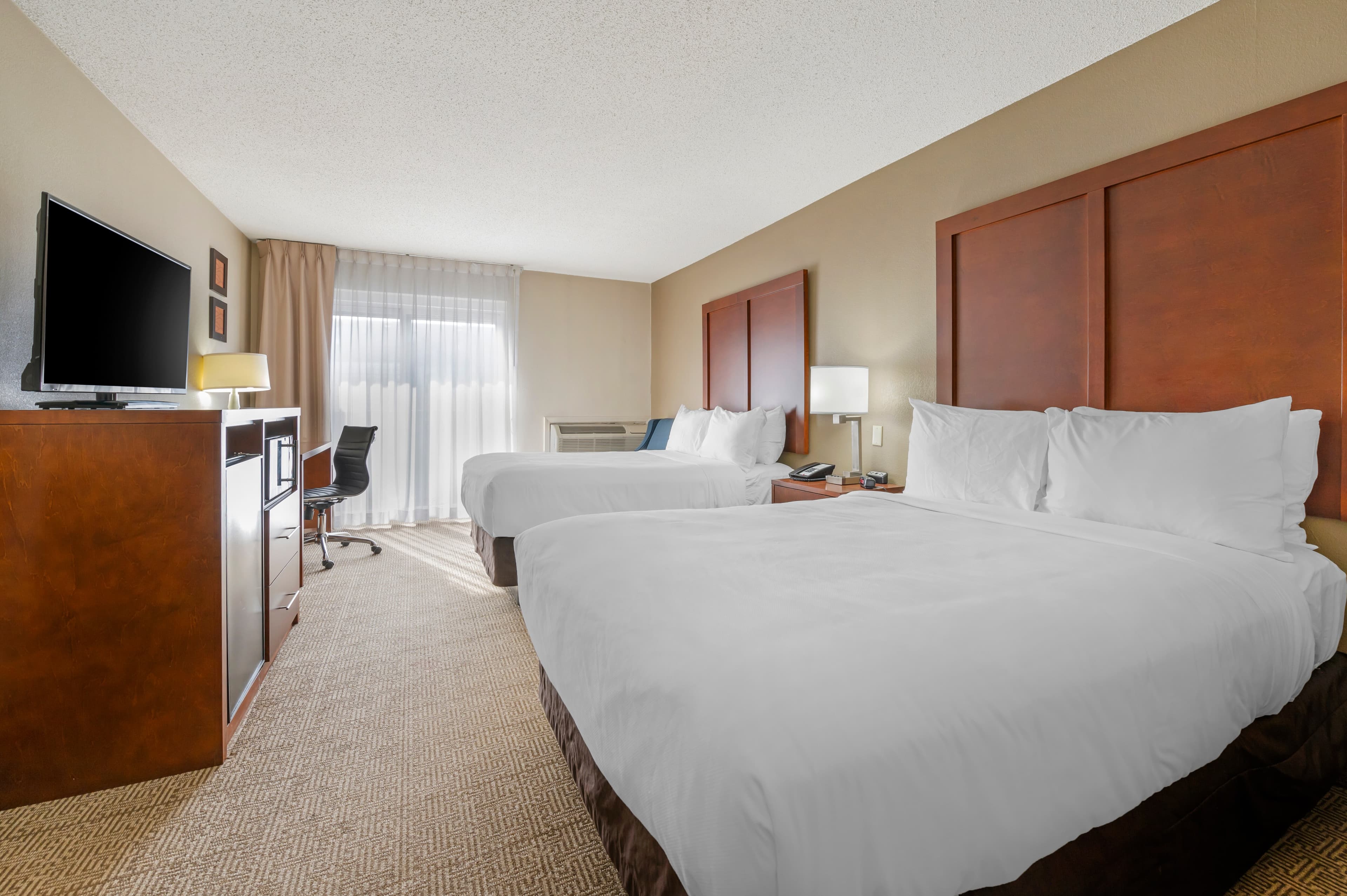 Comfort Inn & Suites Indianapolis Northwest - College Park - Image 5