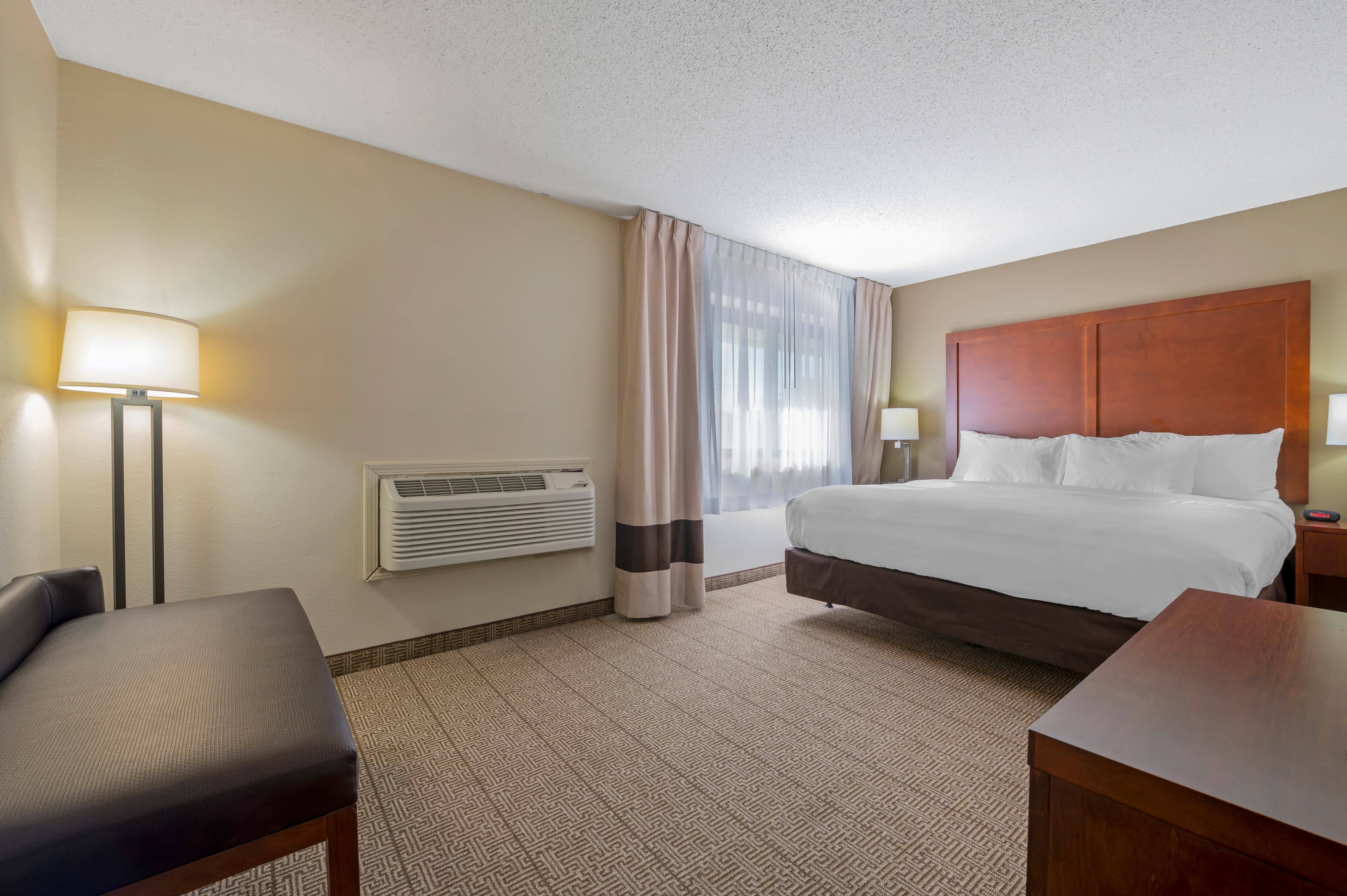 Comfort Inn & Suites Indianapolis Northwest - College Park — 25
