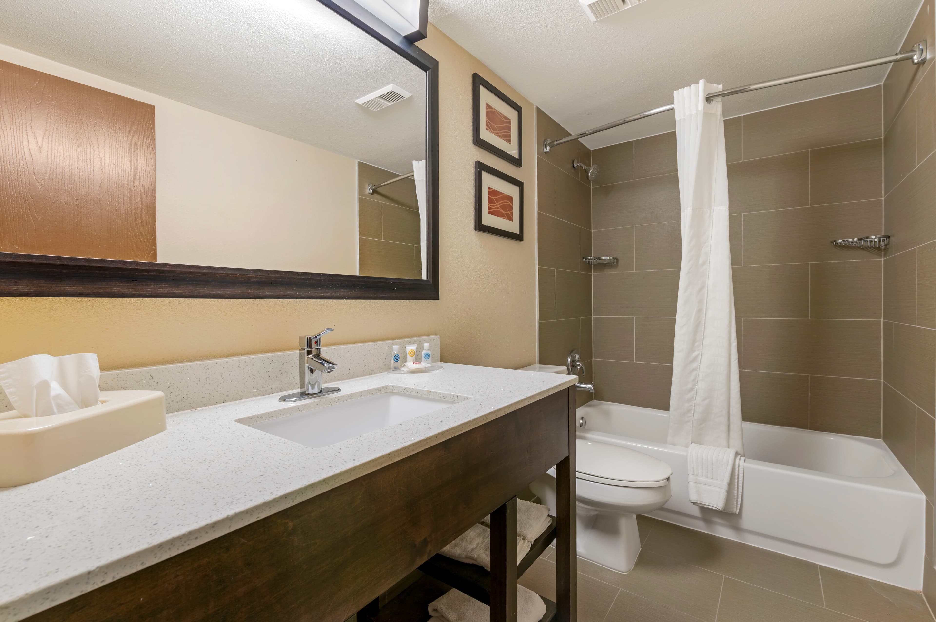 Comfort Inn & Suites Indianapolis Northwest - College Park — 28