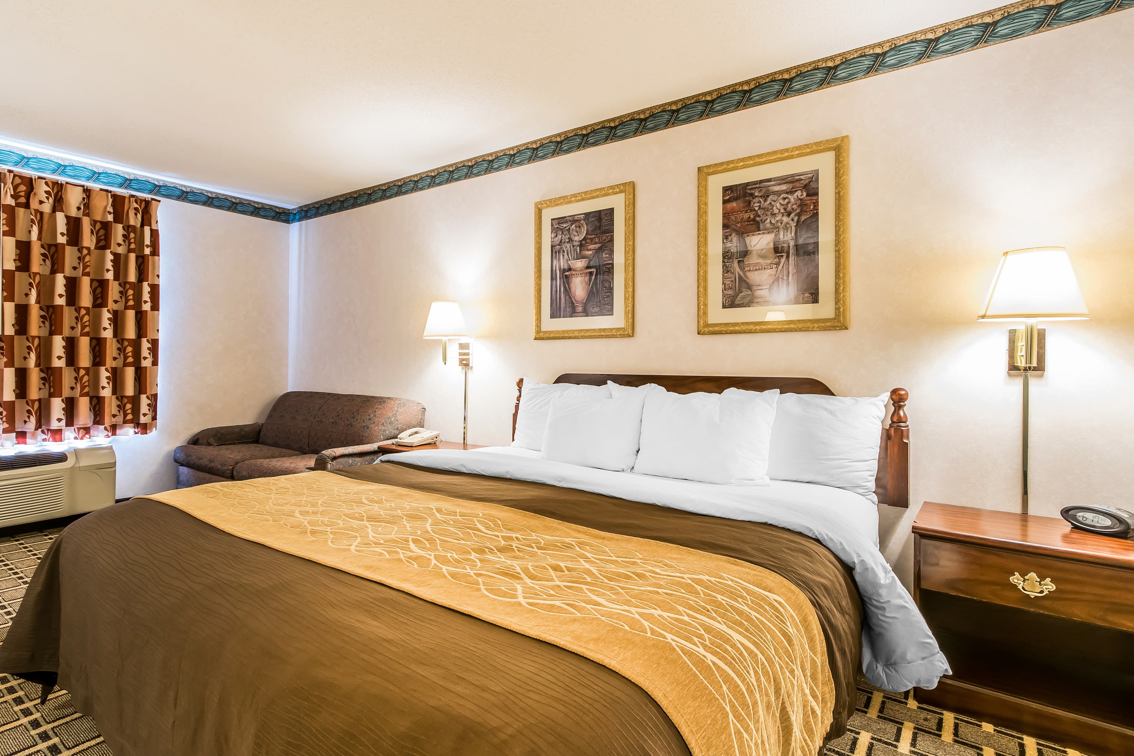 Quality Inn & Suites Evansville North - Image 2